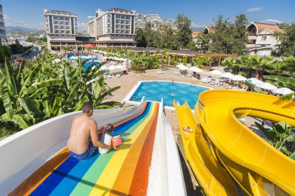 aqua_park-1.jpg