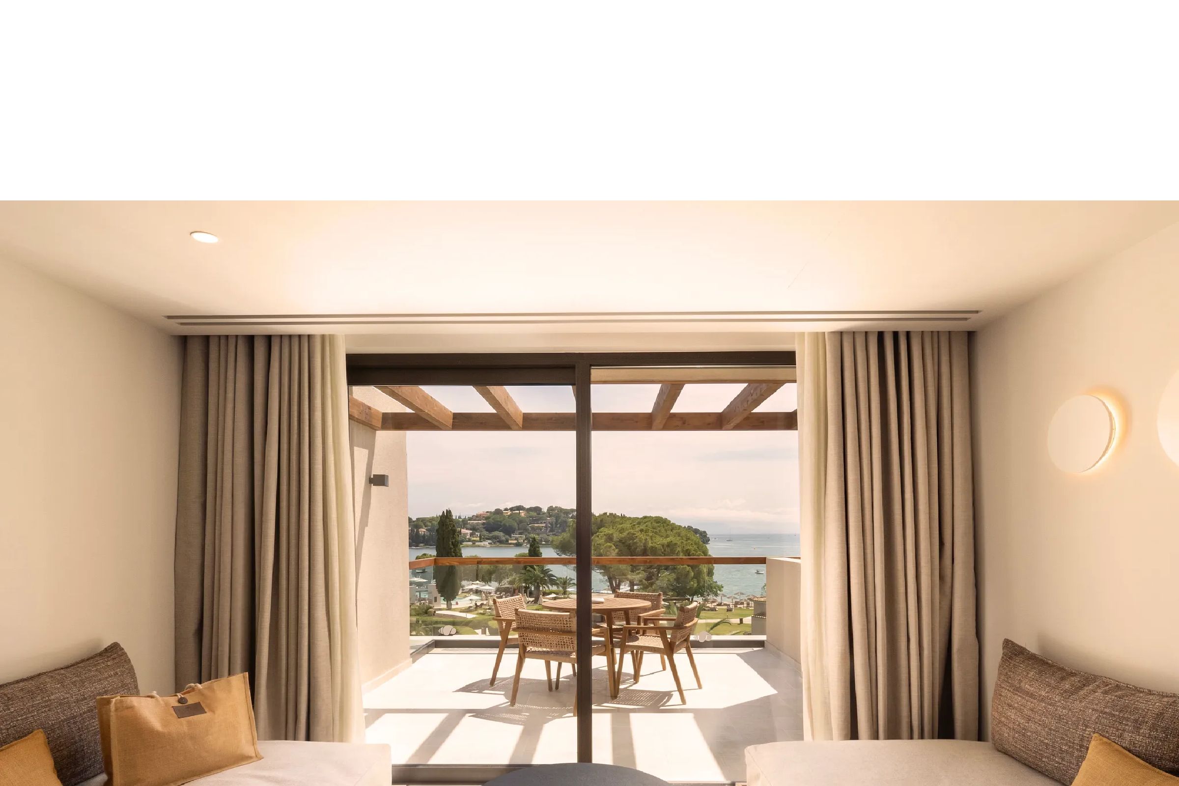 PREFERRED CLUB DOUBLE SEA VIEW
