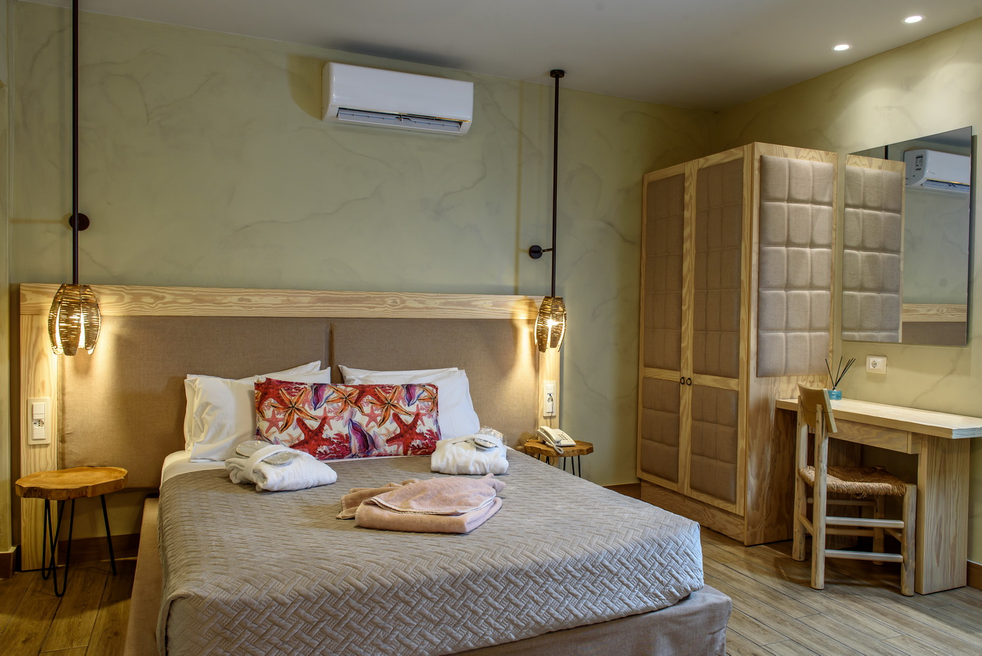 Premium Room Inland View Single Use