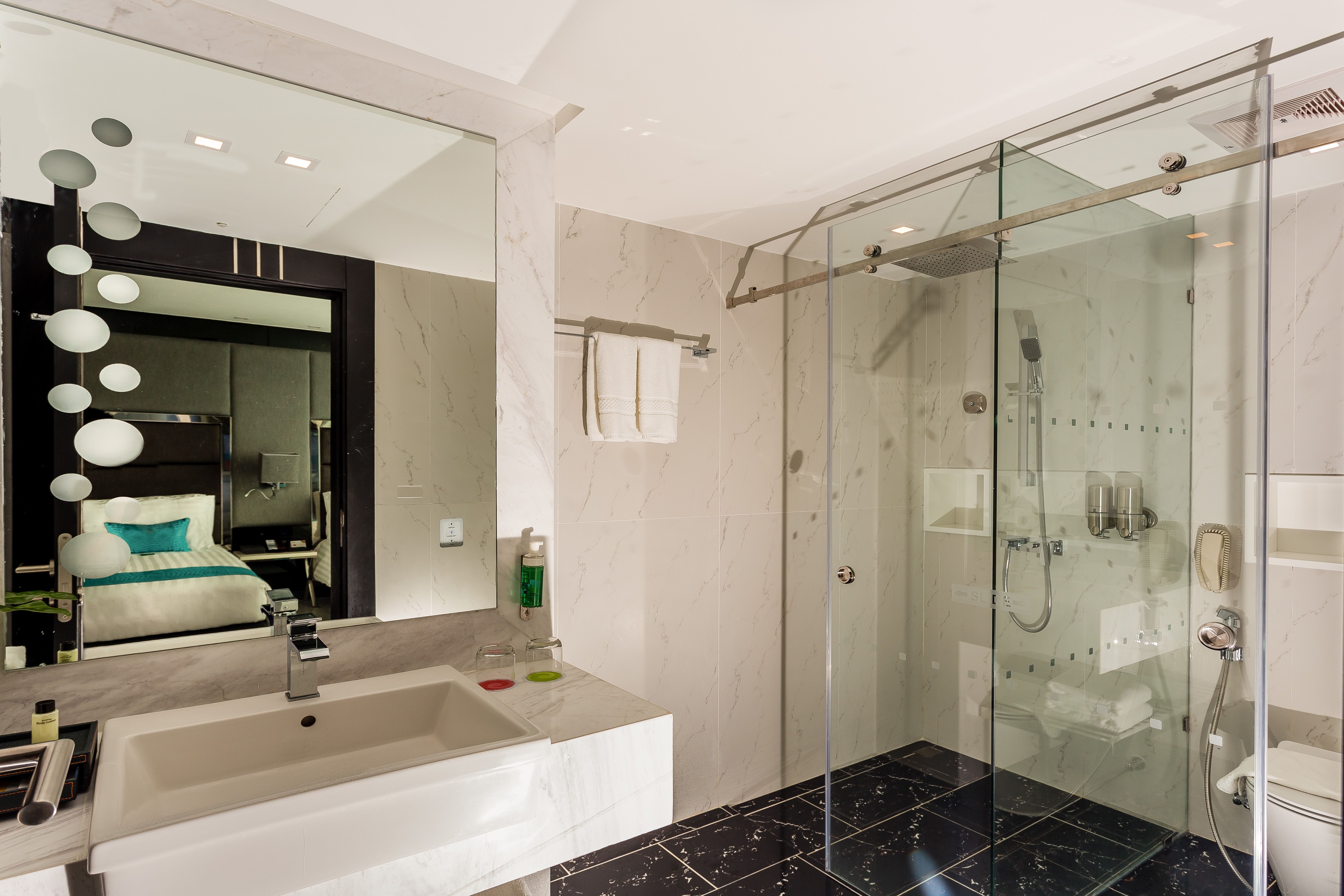 Two Bedroom Corner Suite Ocean Facing