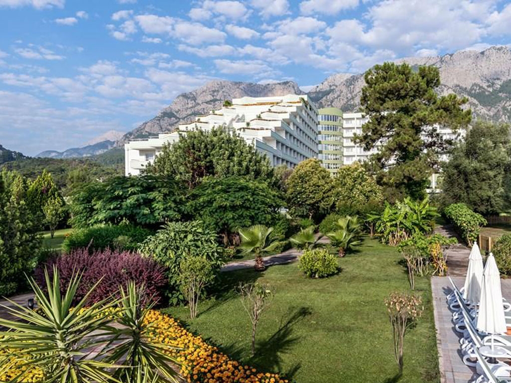 Clădirea principala
