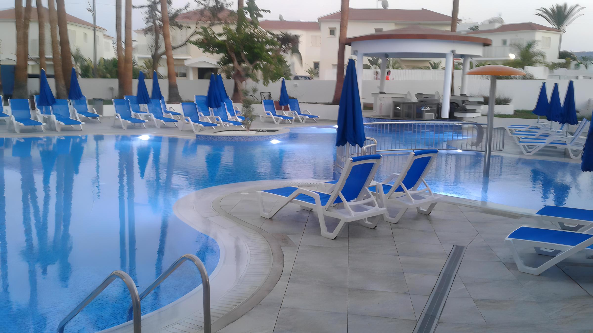 Piscina deschisă