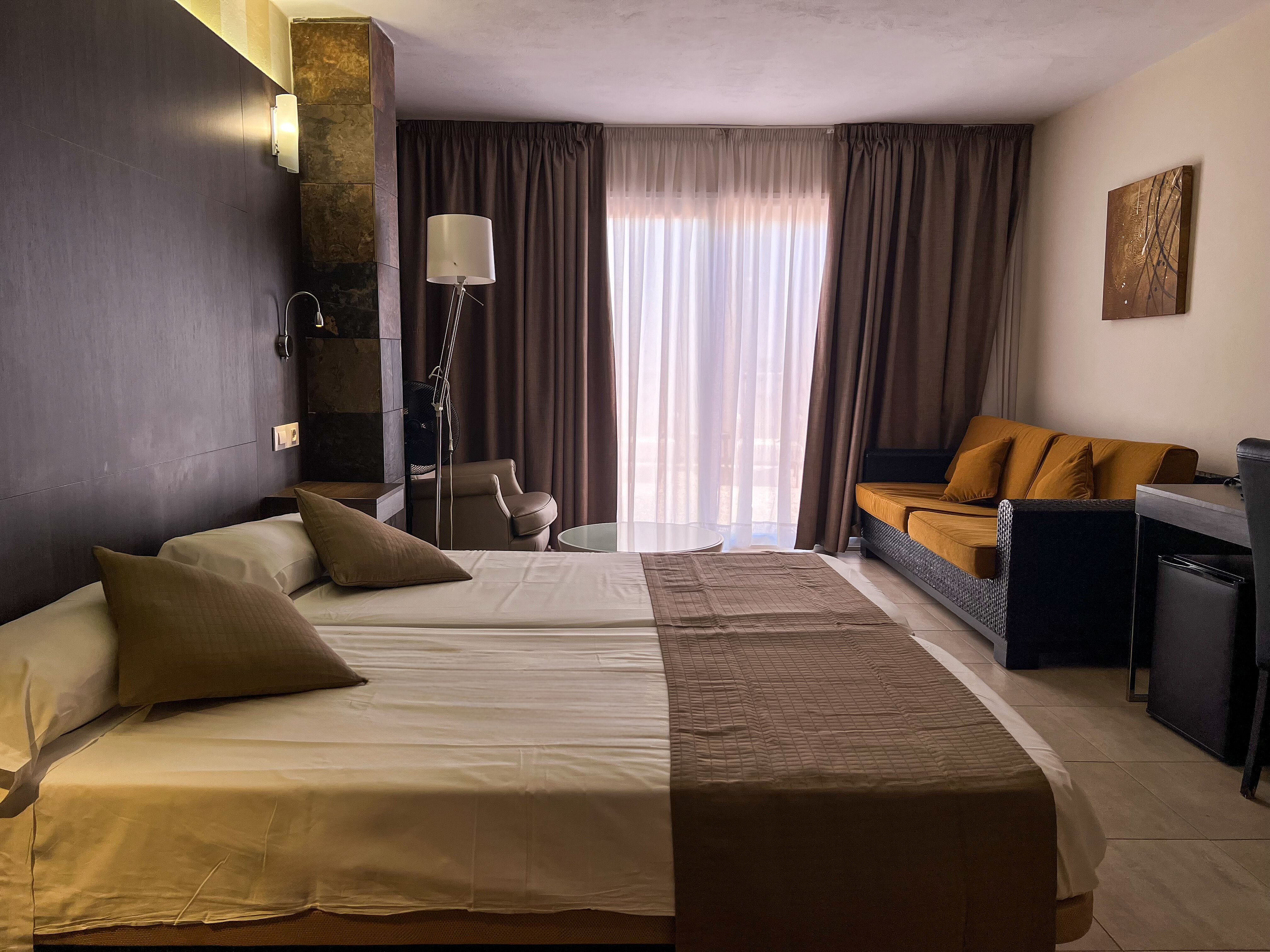 DELUXE ROOM WITH BALCONY OR TERRACE