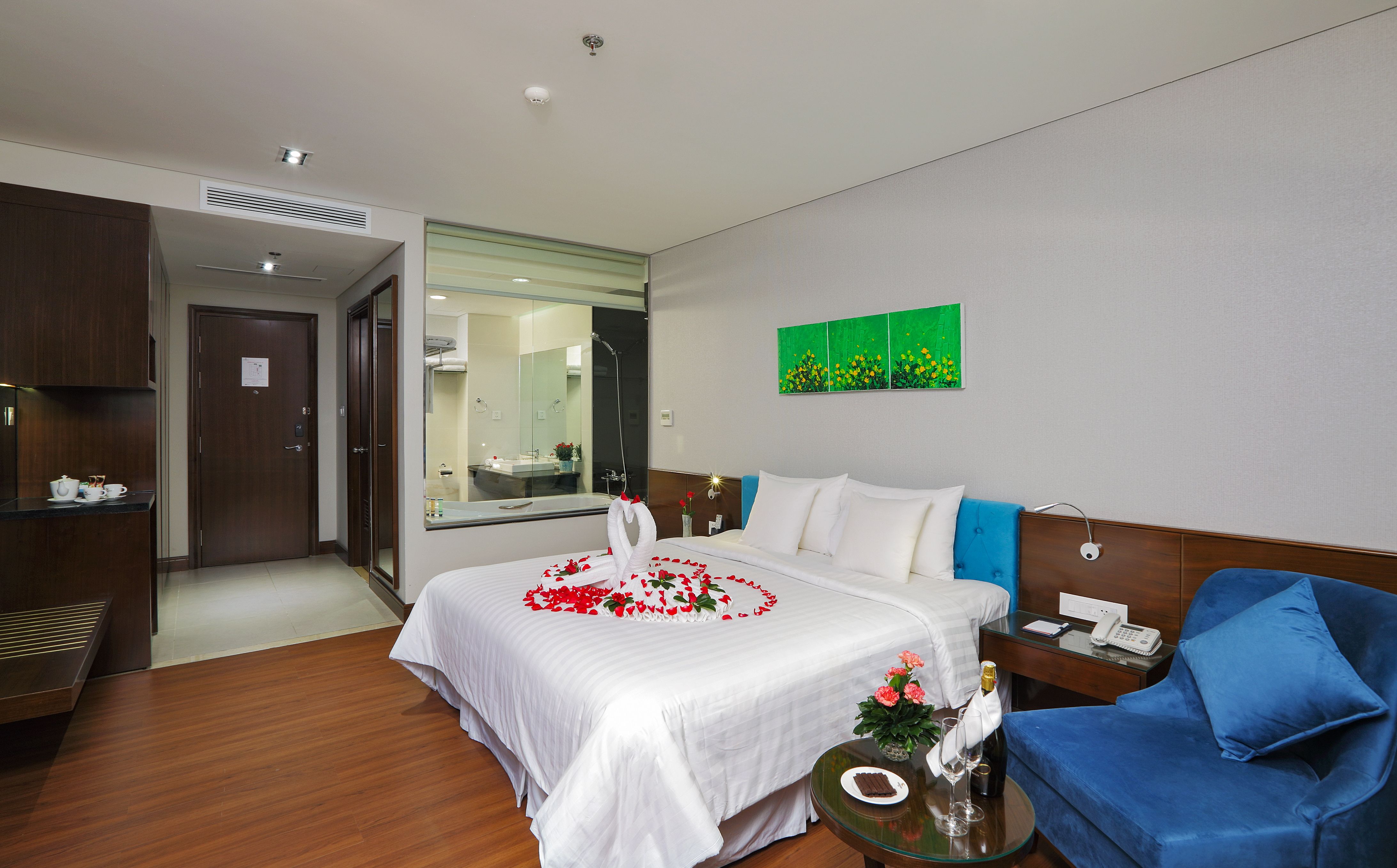 PARK VIEW ROOM 
