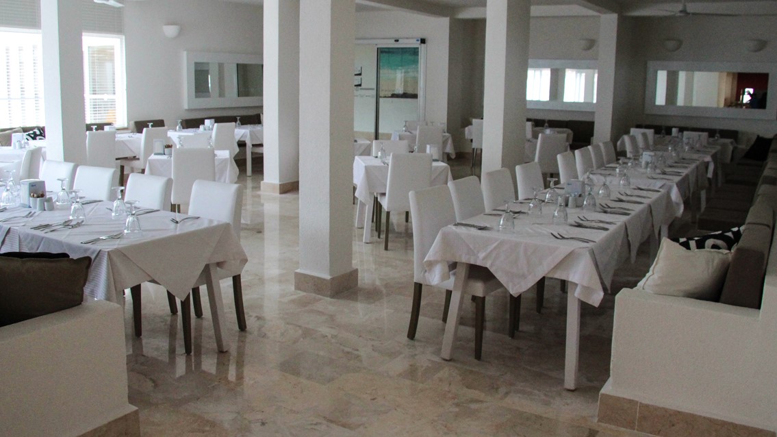 MAIN RESTAURANT