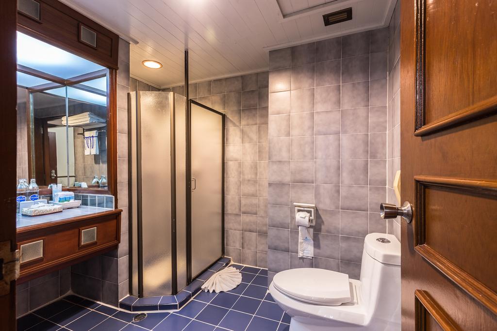 GRAND SUITE