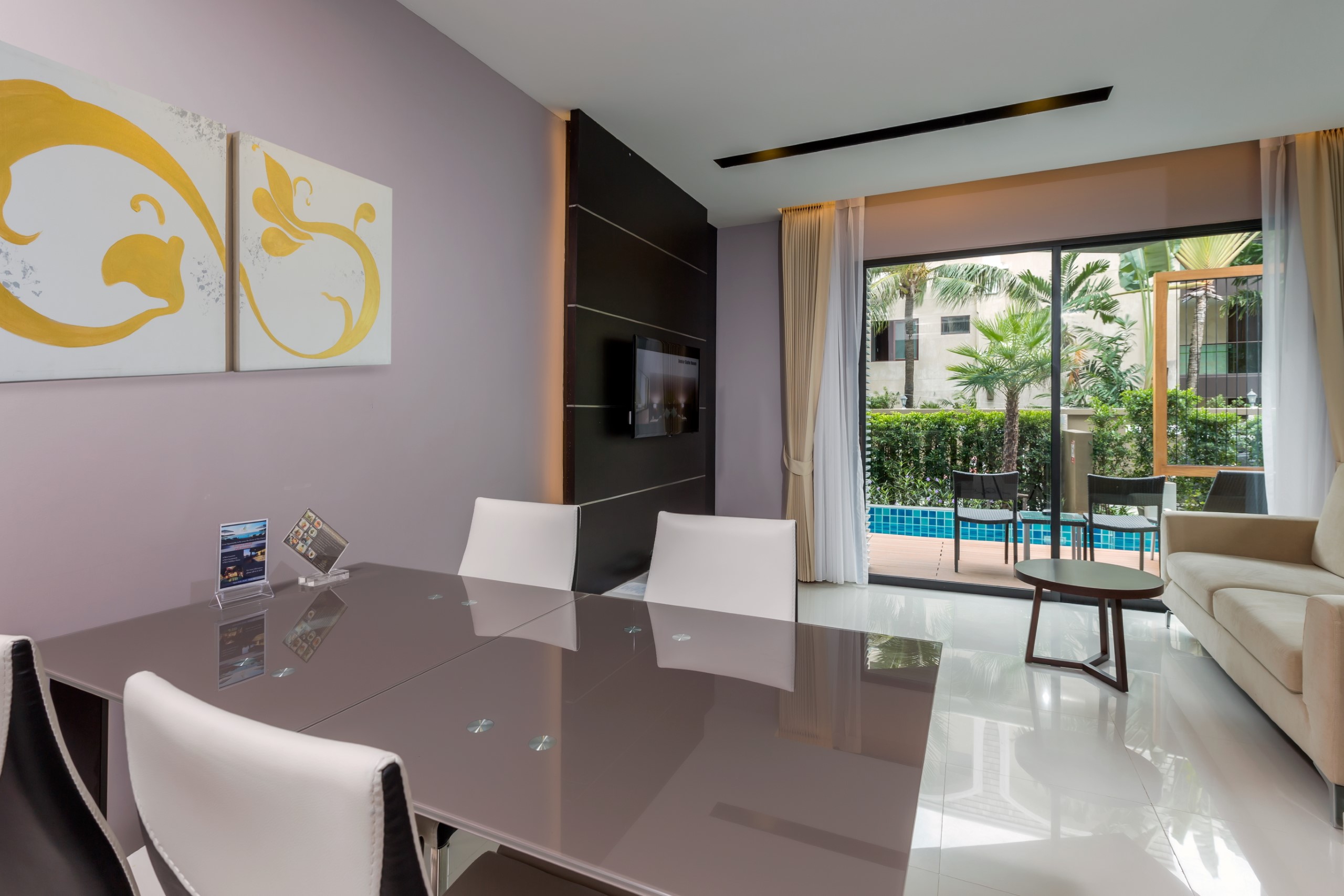 JUNIOR SUITE POOL ACCESS