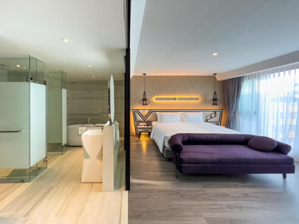 Amethyst Grand Executive Room