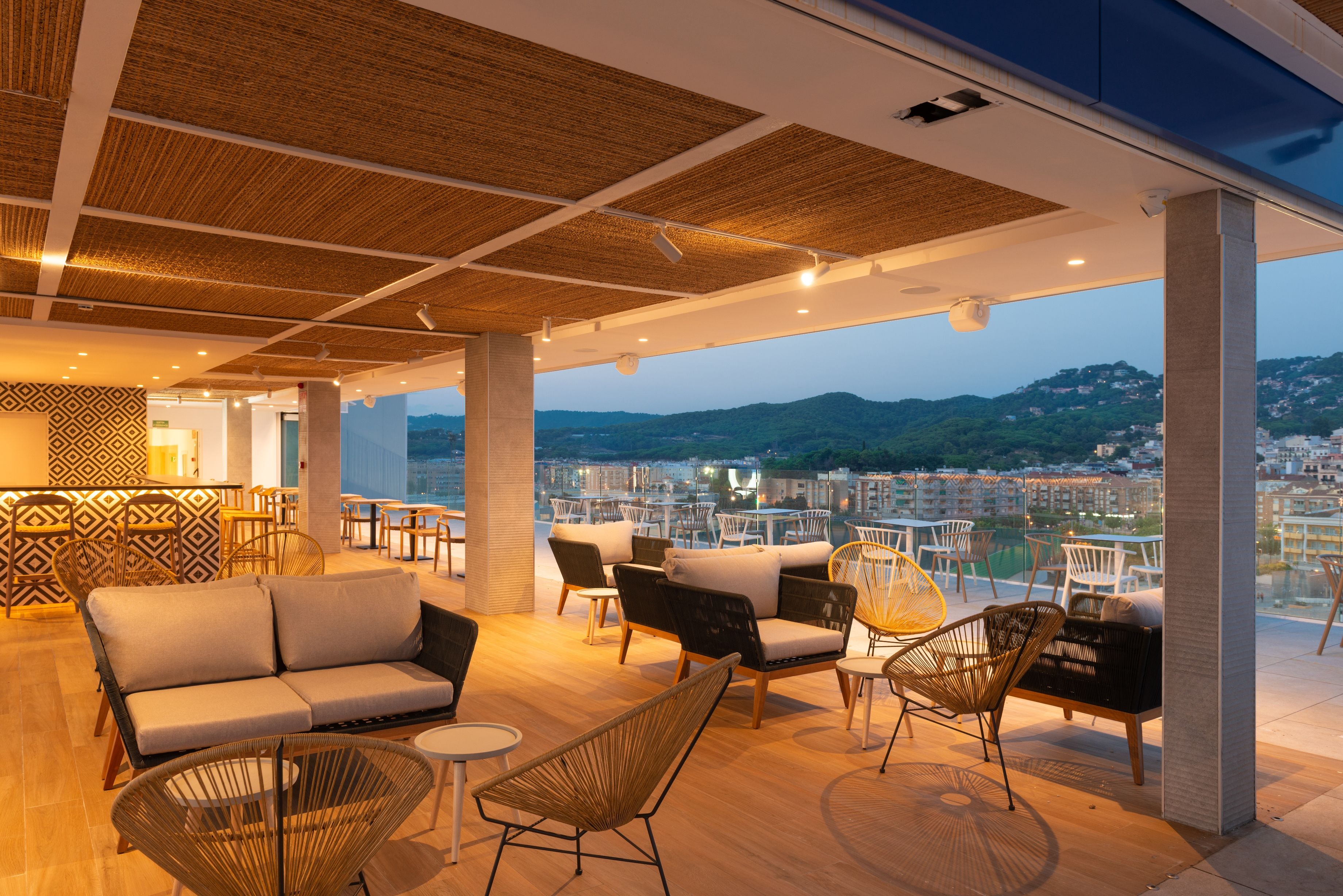 SKYBAR CHILLOUT