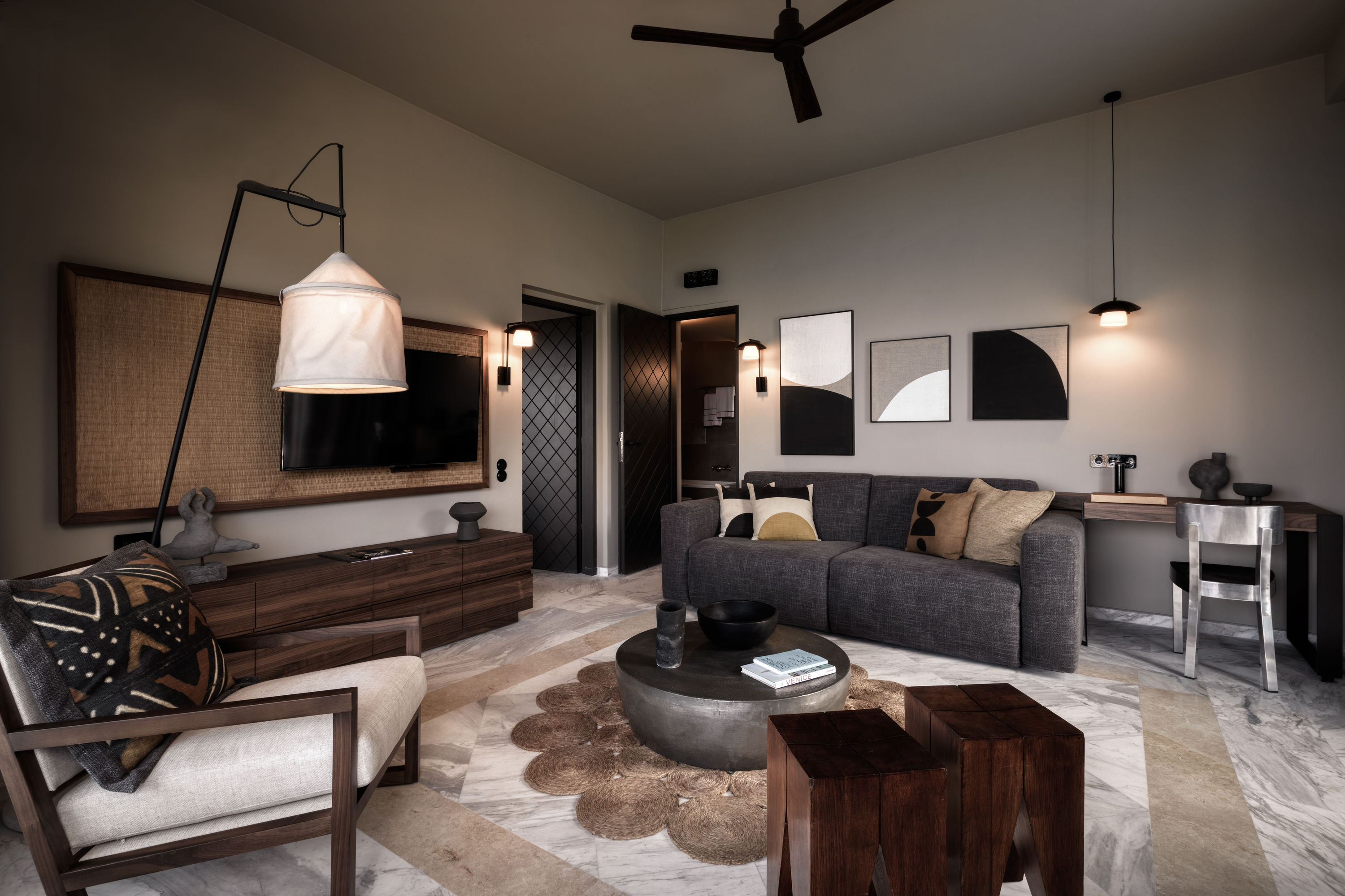 Family Suite GV with Outdoor Jacuzzi 