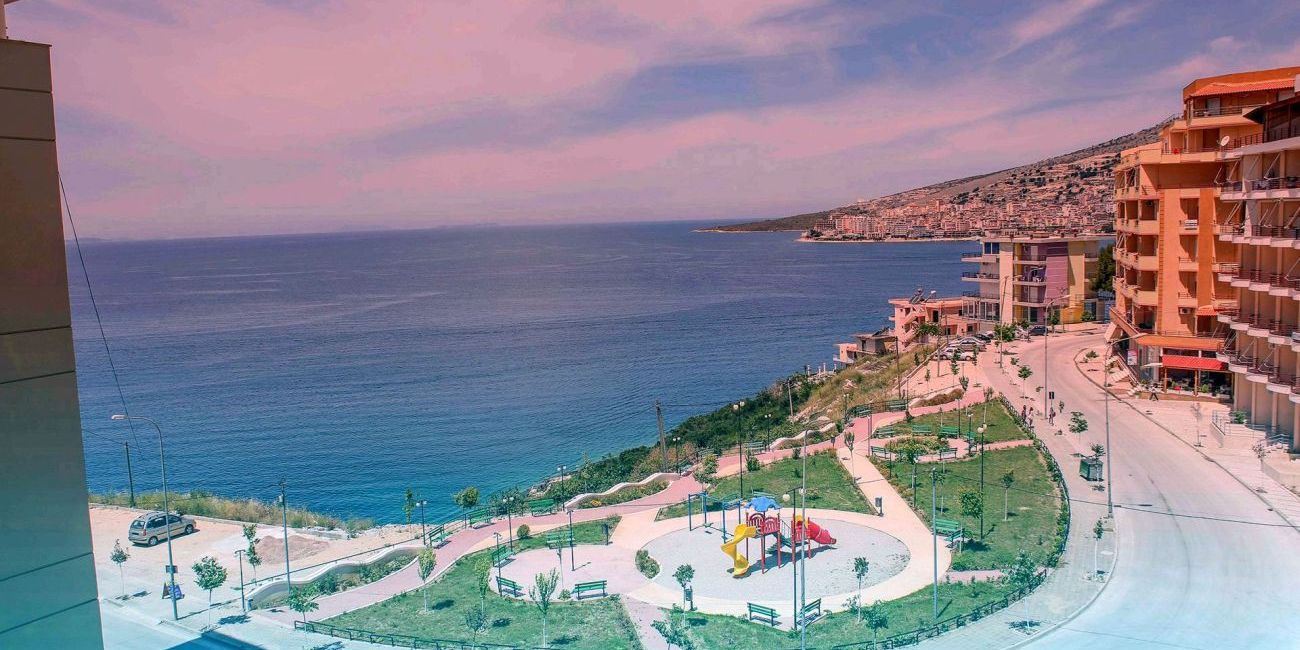 OASIS10.jpg