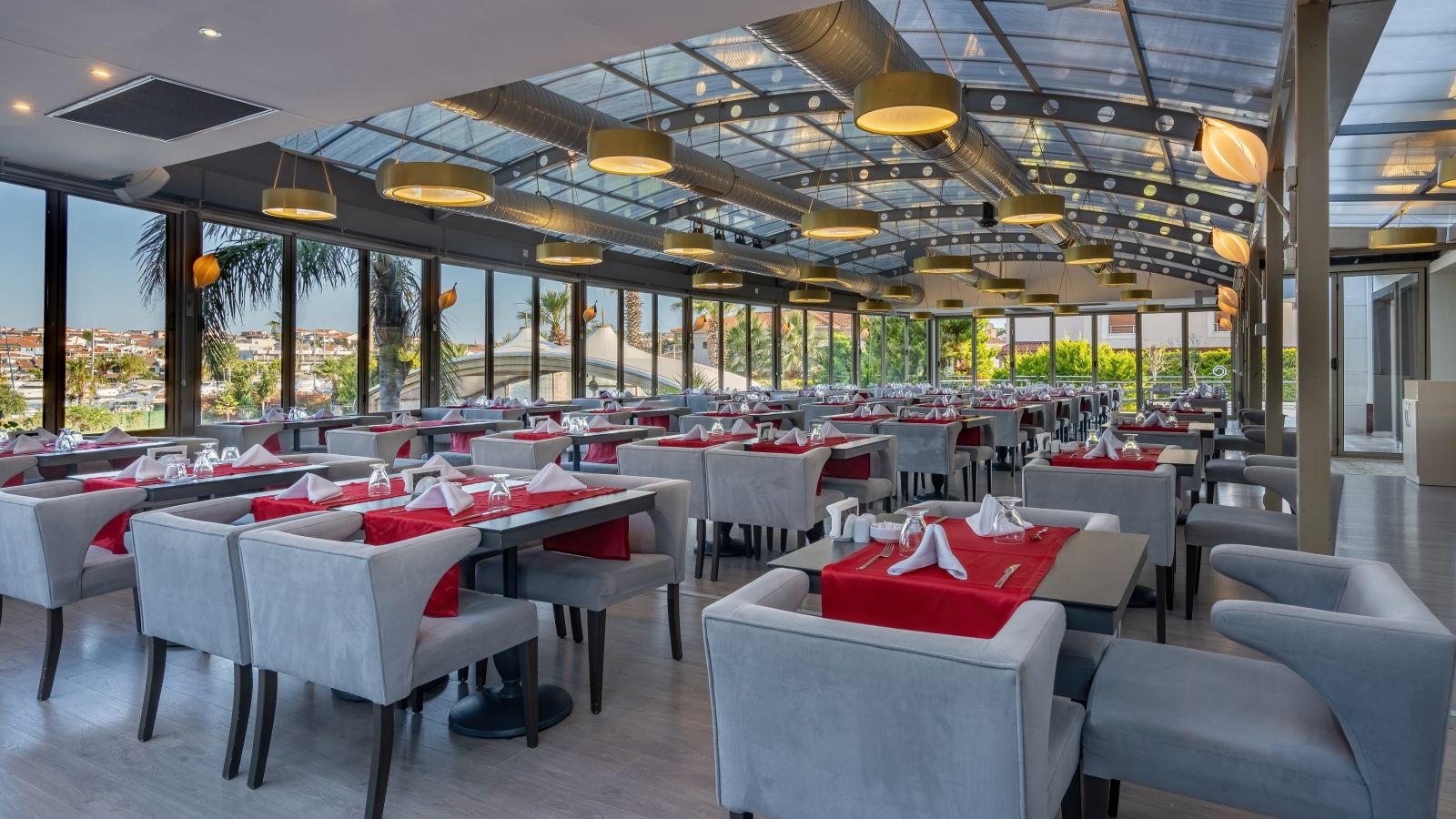 MAIN RESTAURANT