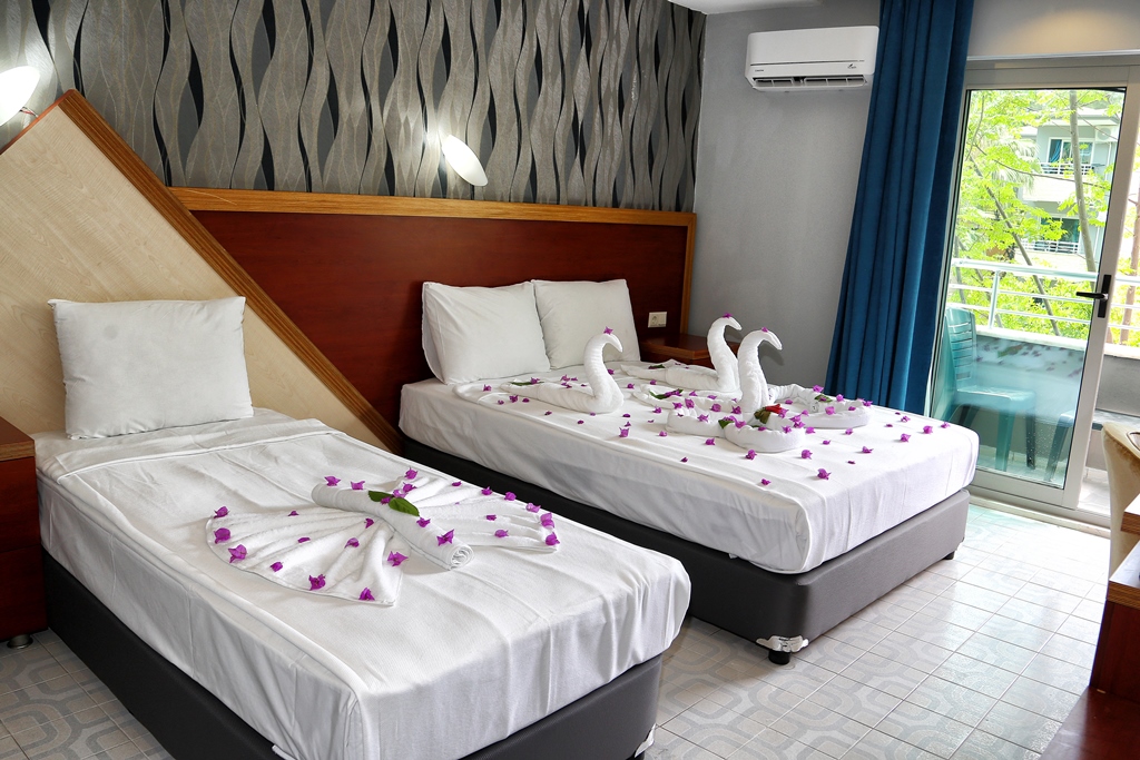 STANDARD ROOM