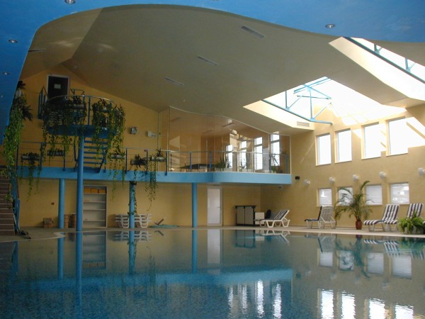 07-Pool.JPG