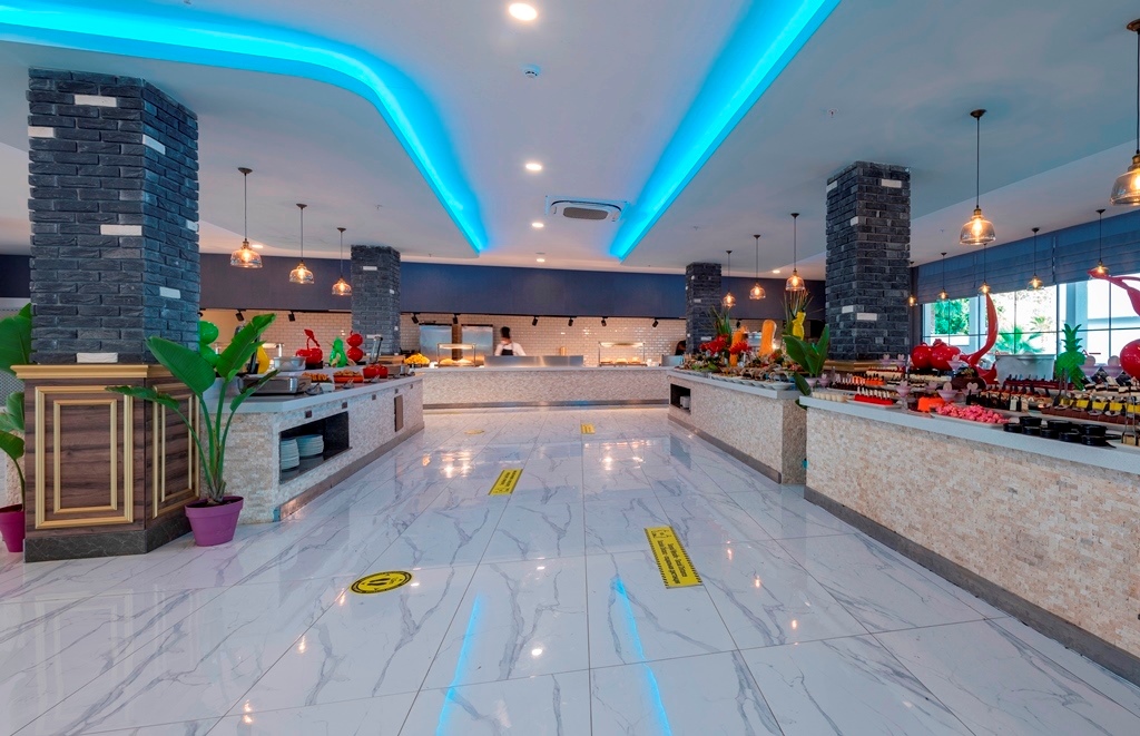MAIN RESTAURANT