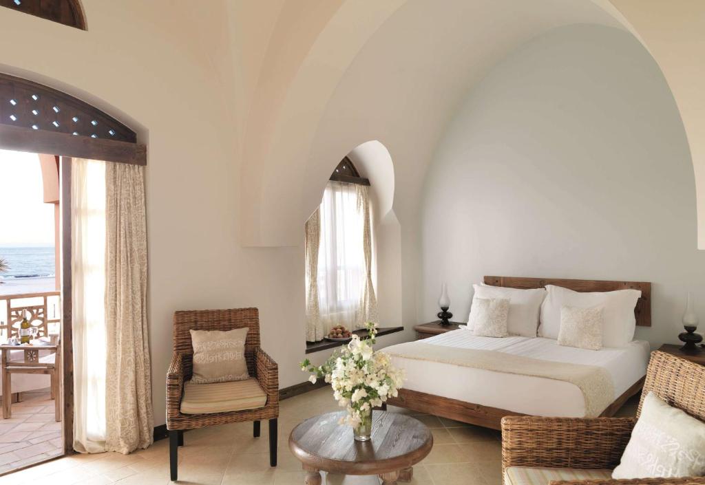 PREMIUM ROOM (SEAVIEW) 