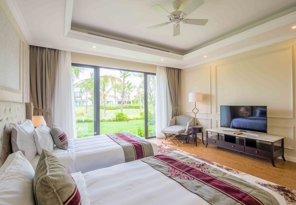4-BEDROOM VILLA GARDEN VIEW 