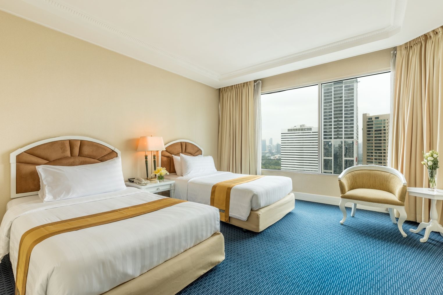 Executive Suites Room