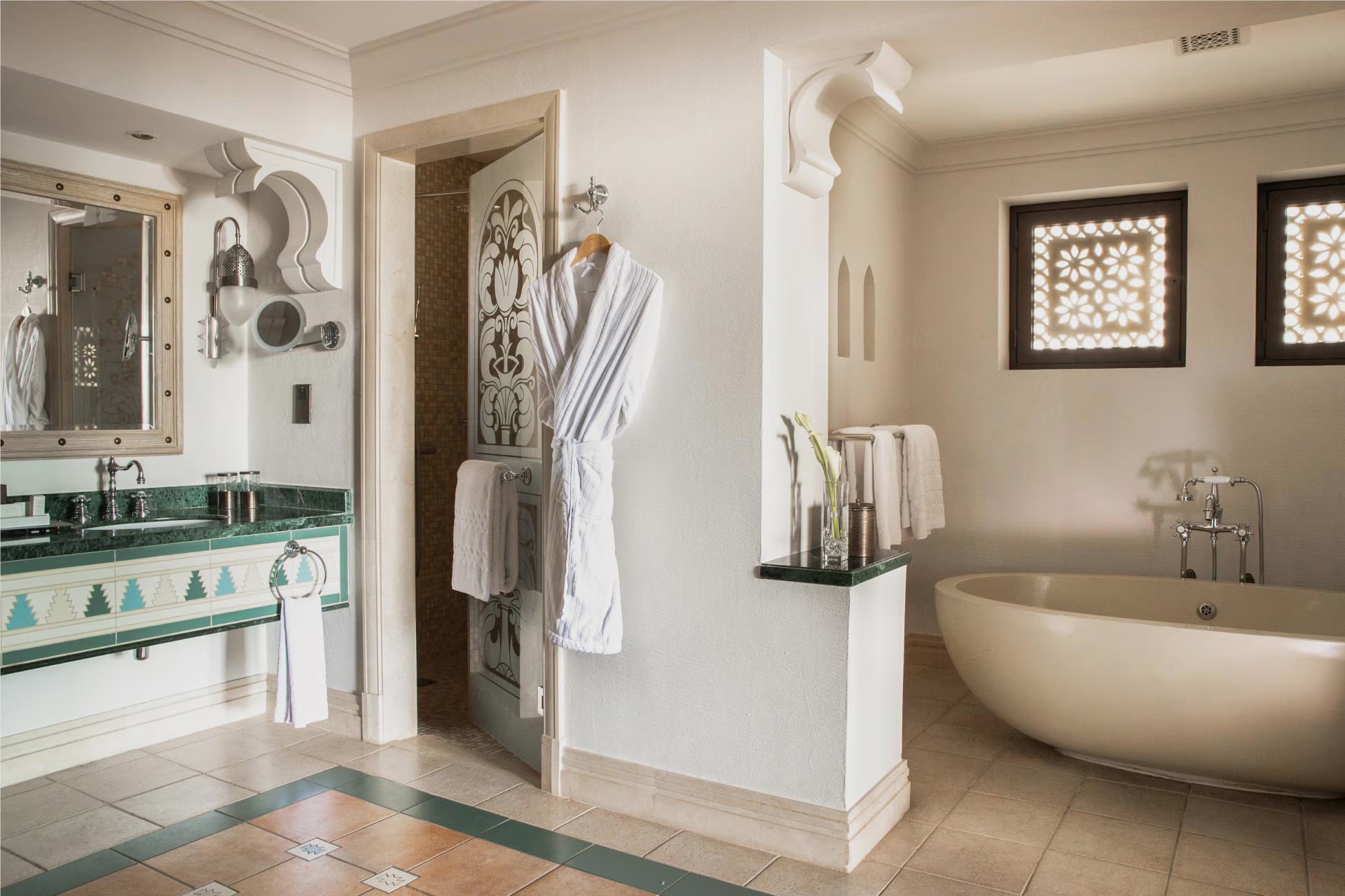 BEACH HOUSE GARDEN ROOM
