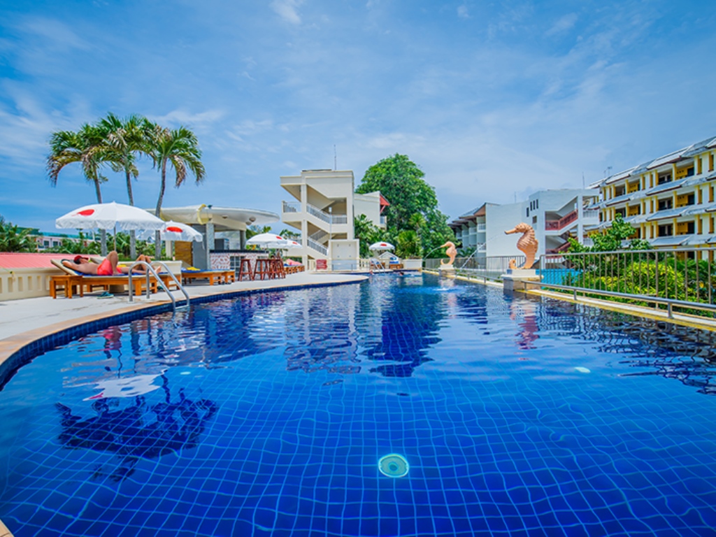 Piscina deschisă