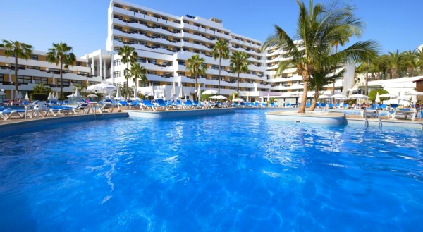 Tenerife, Hotel Iberostar Las Dias, piscina, hotel.jpg