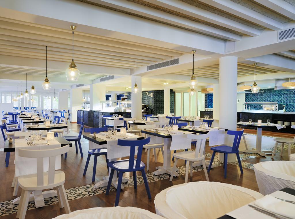 MAIN RESTAURANT