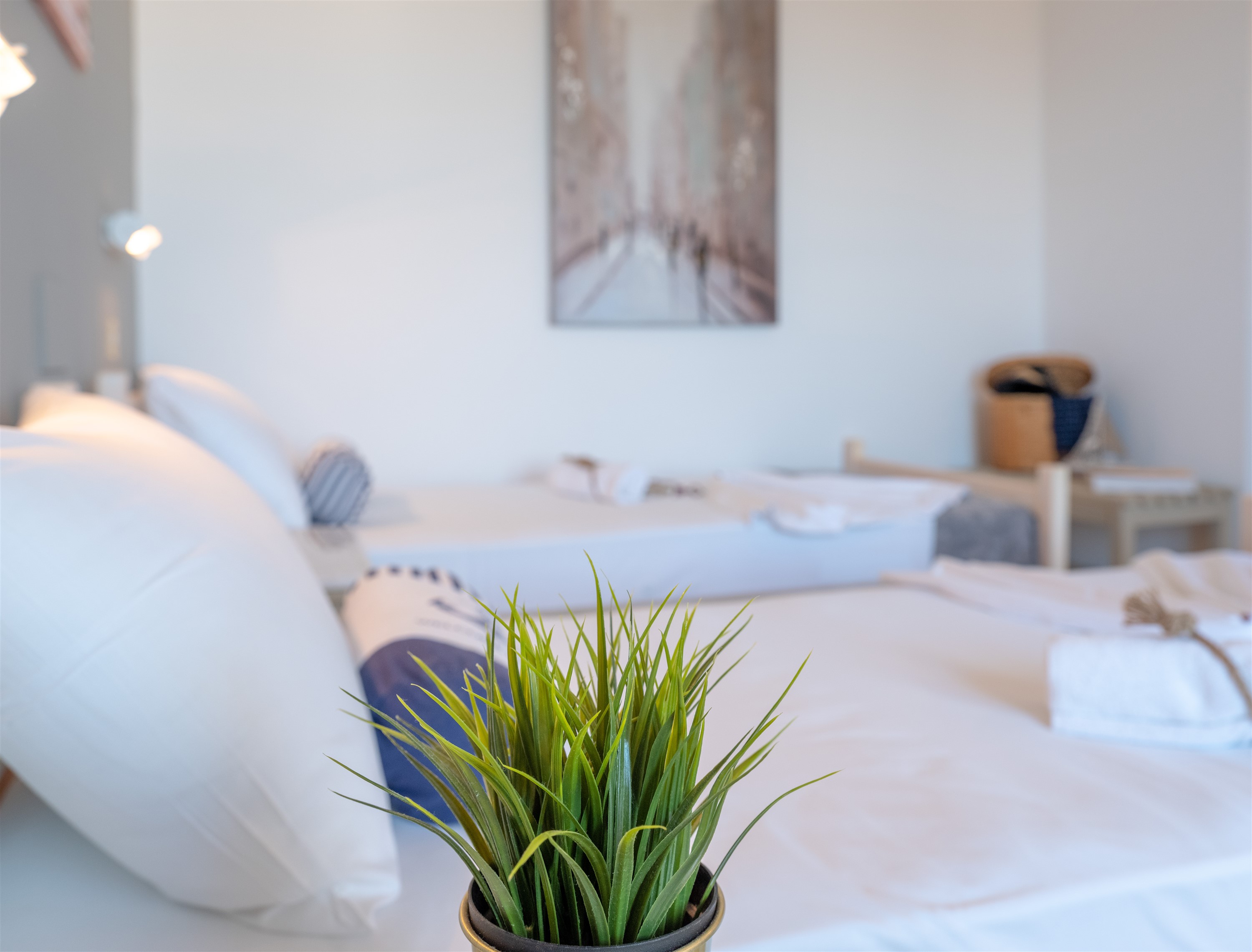 DOUBLE ROOM