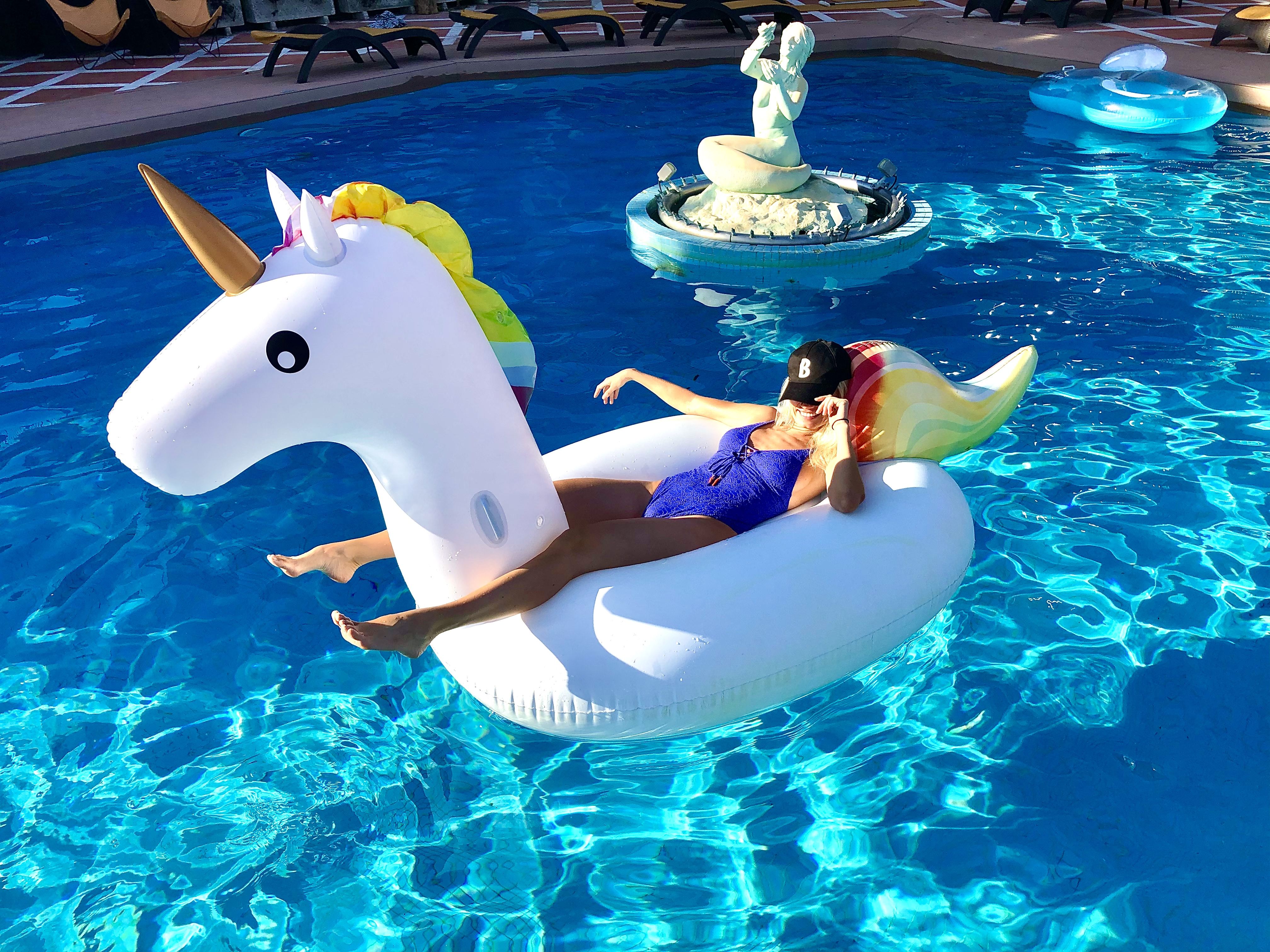 Piscina deschisă