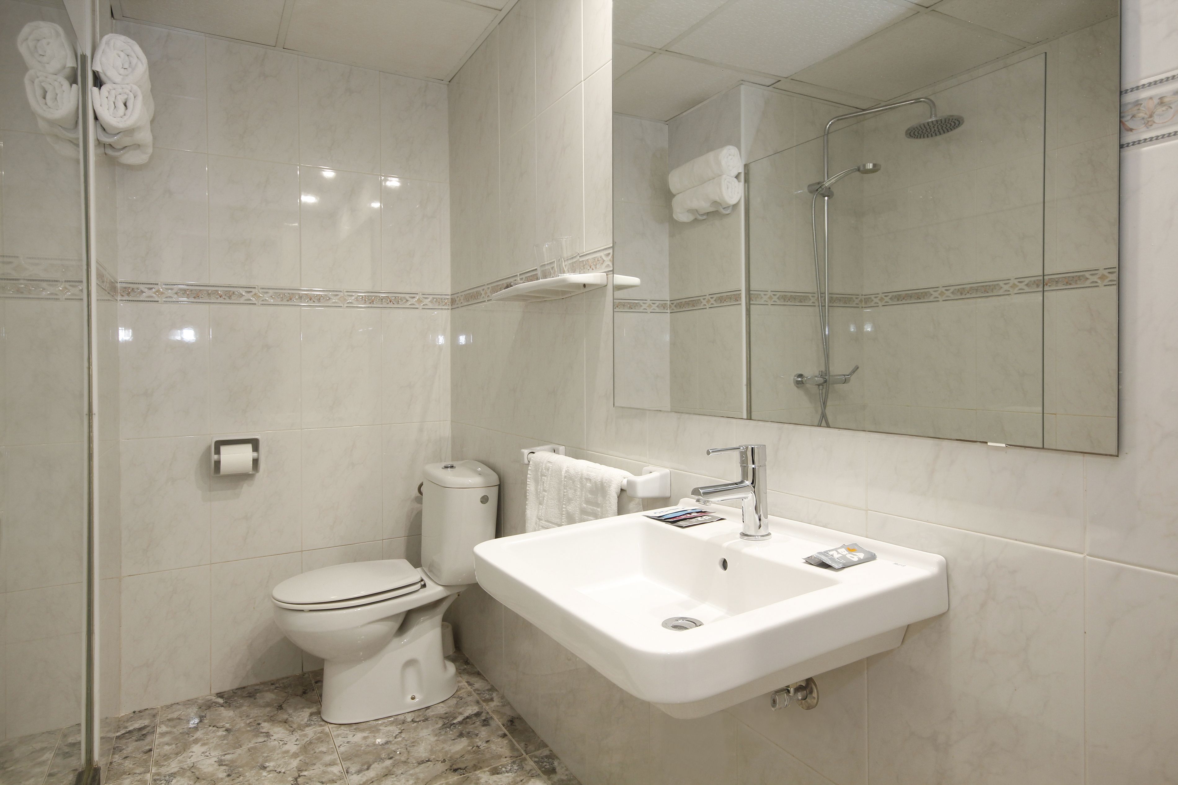 DOUBLE STANDARD ROOM (BALCONY OR TERRACE)