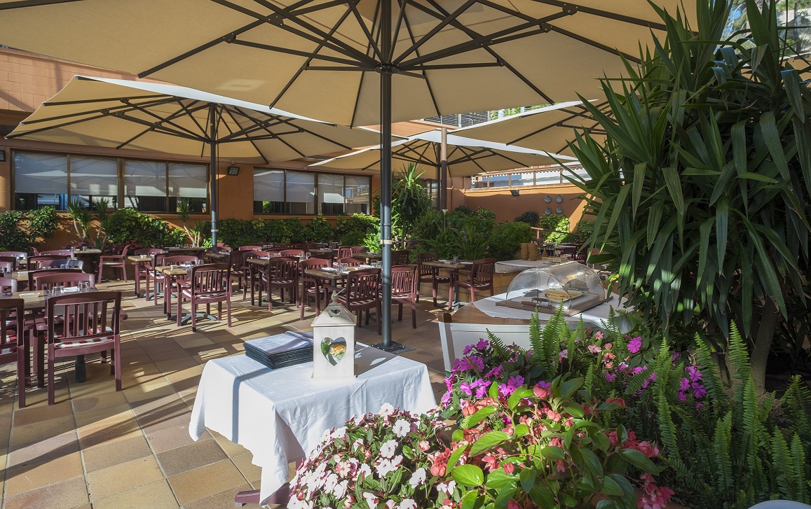 GRILL RESTAURANT AVI PERE