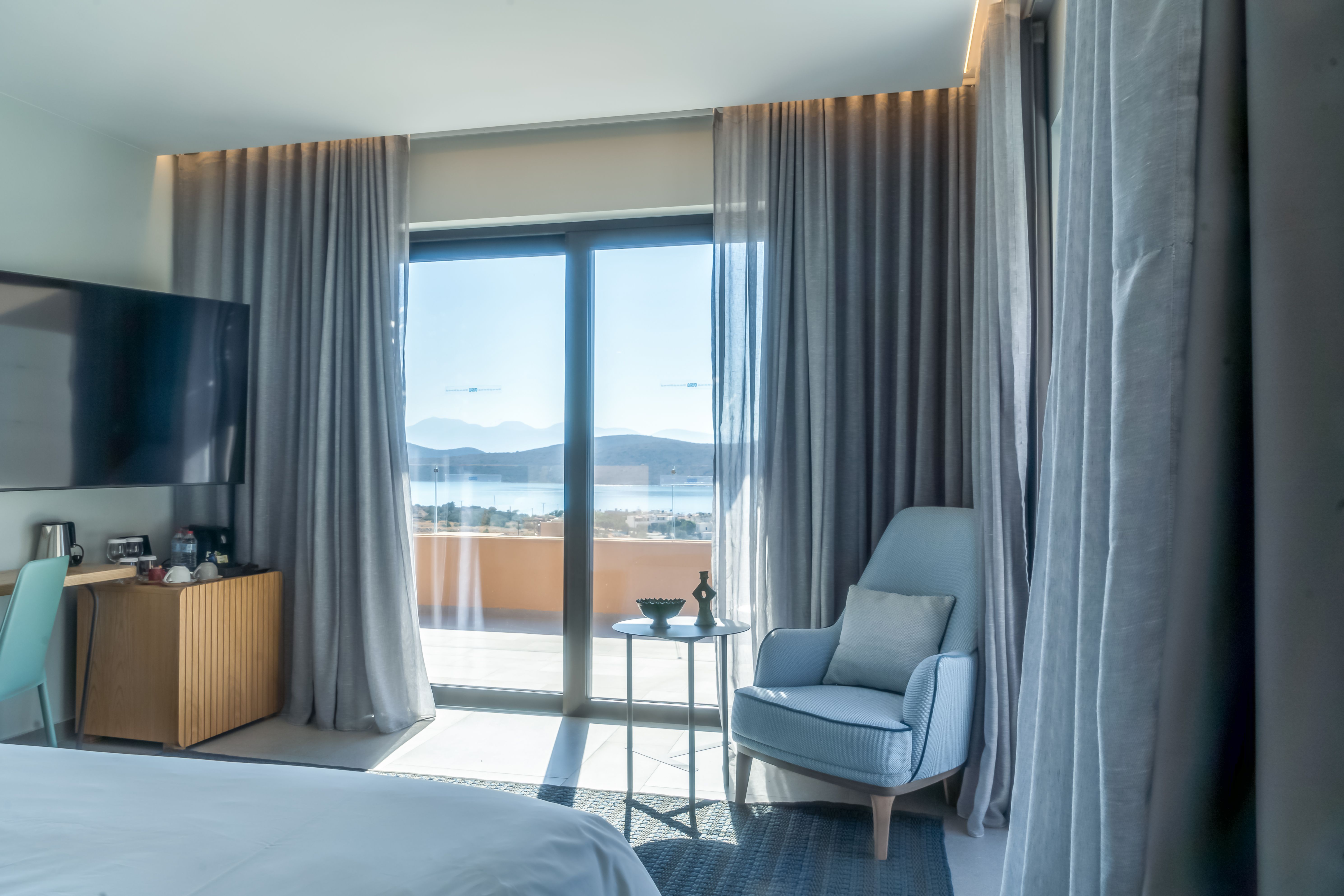 Grand Suite with 2 Private Pools & Outdoor Living Area Sea View
