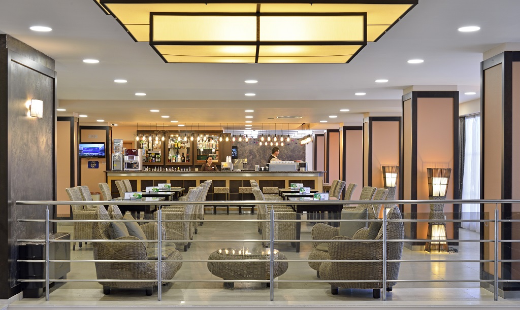 Lobby Bar
