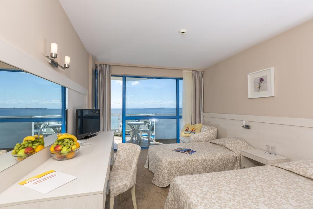 Standard Room (Sea View, Balcony or Terrace)