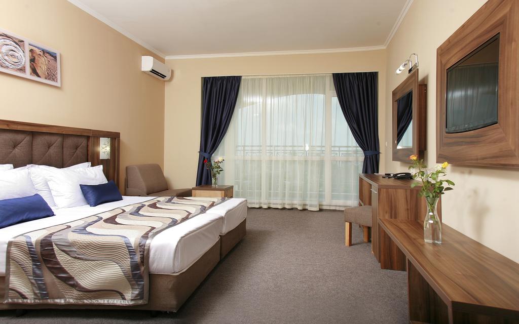 Twin Superior Room (SeaView, Balcony or Terrace)