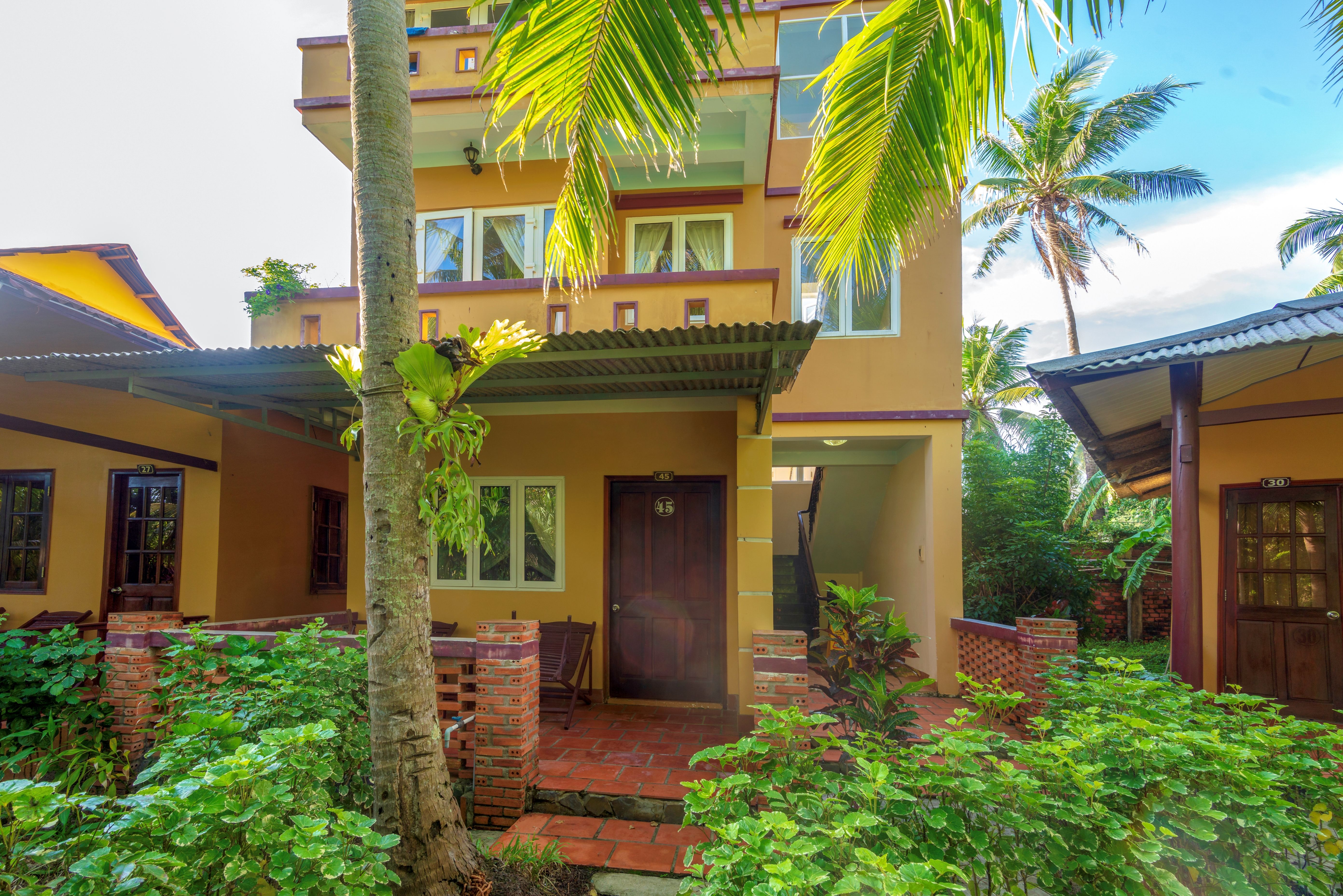 ROOM STANDARD WITH BALCONY GARDENVIEW