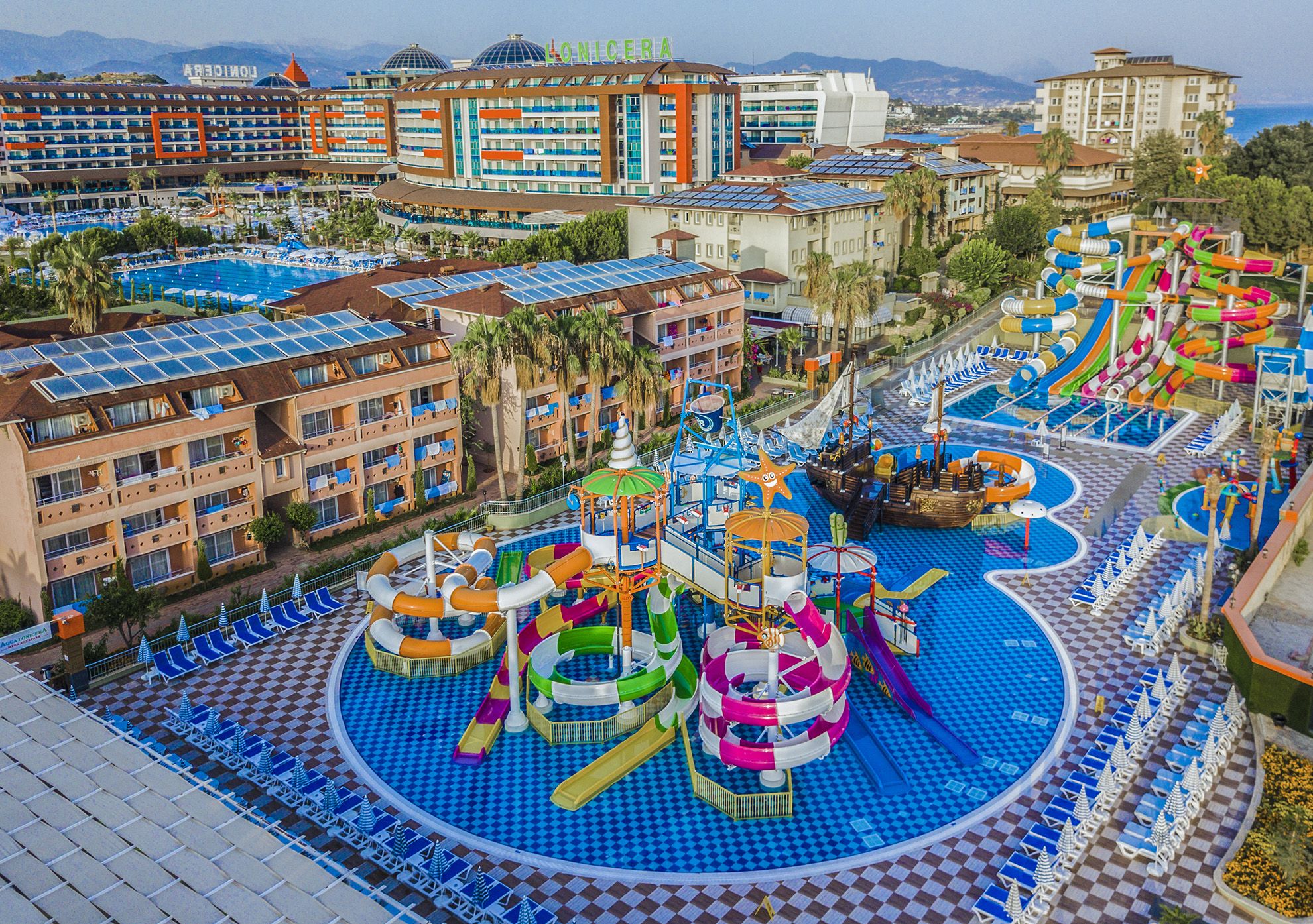 Piscina deschisă