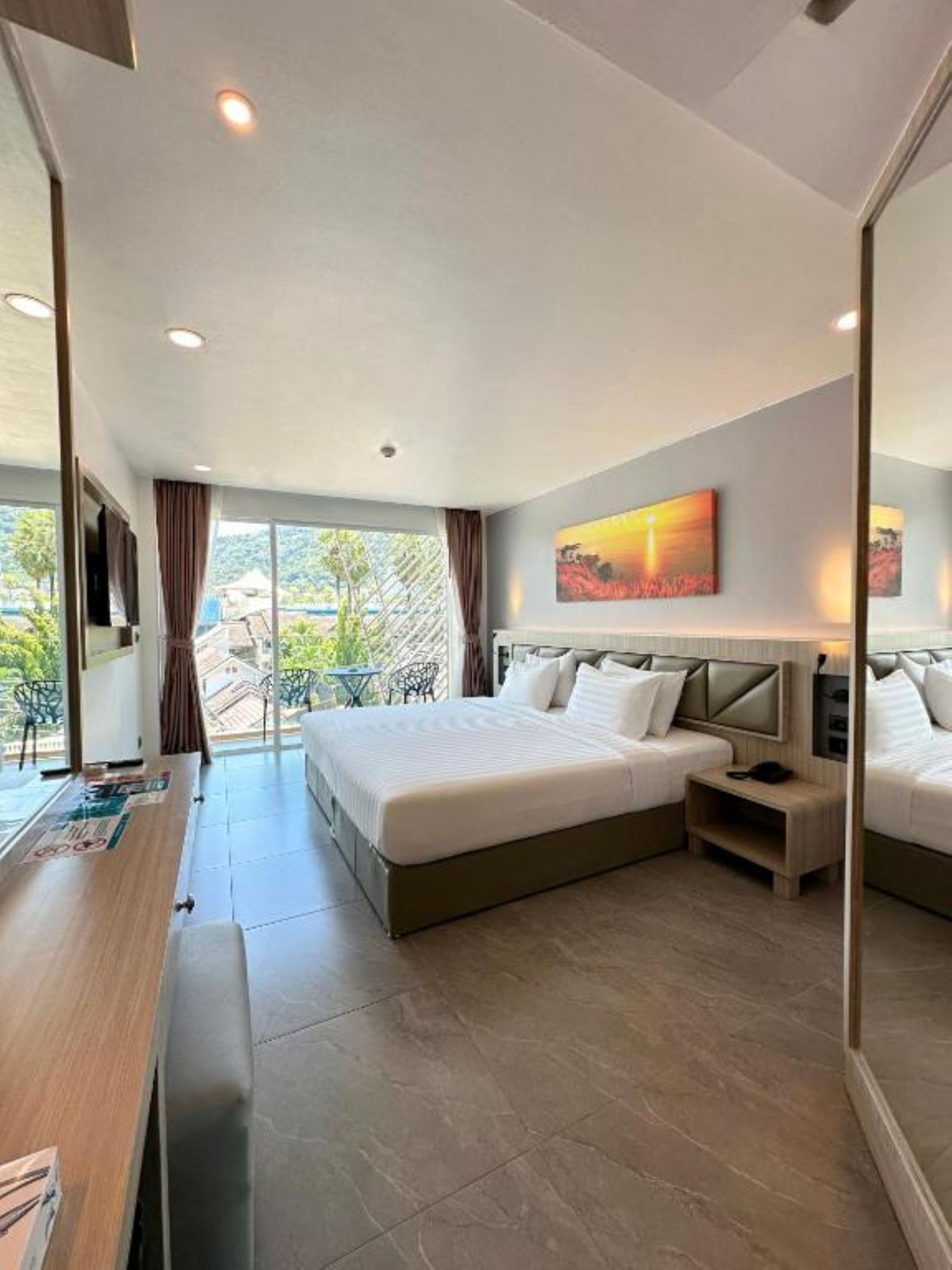 Premium Superior King Mountain View