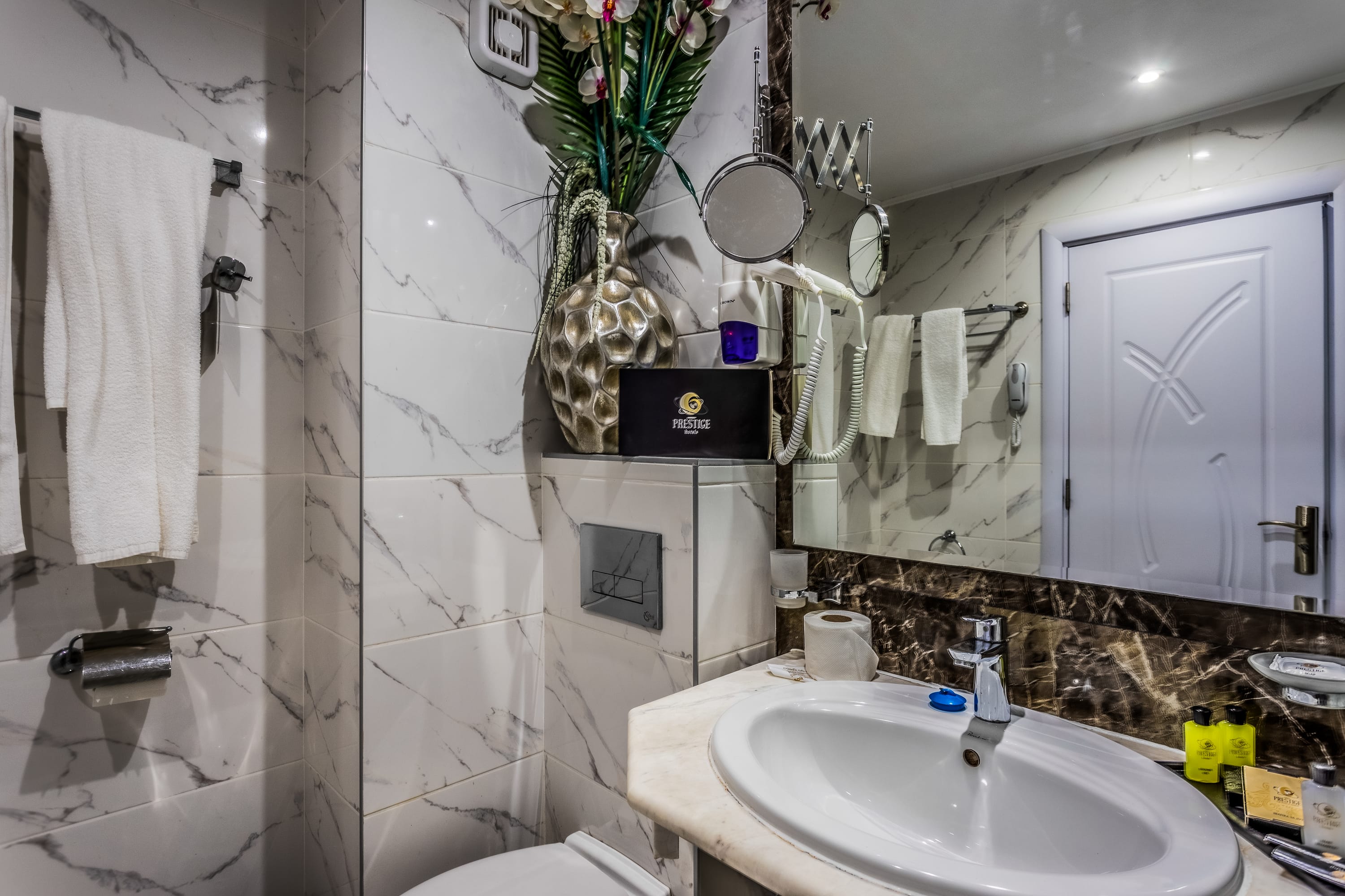 Double Deluxe Room