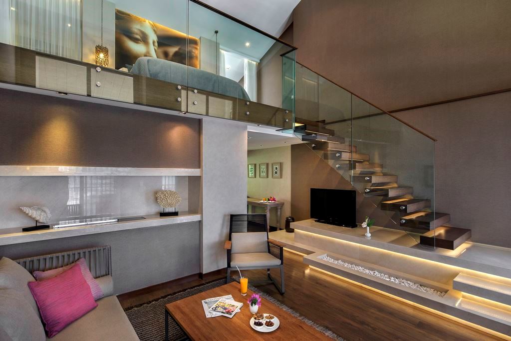 PREMIUM SUIT ROOM