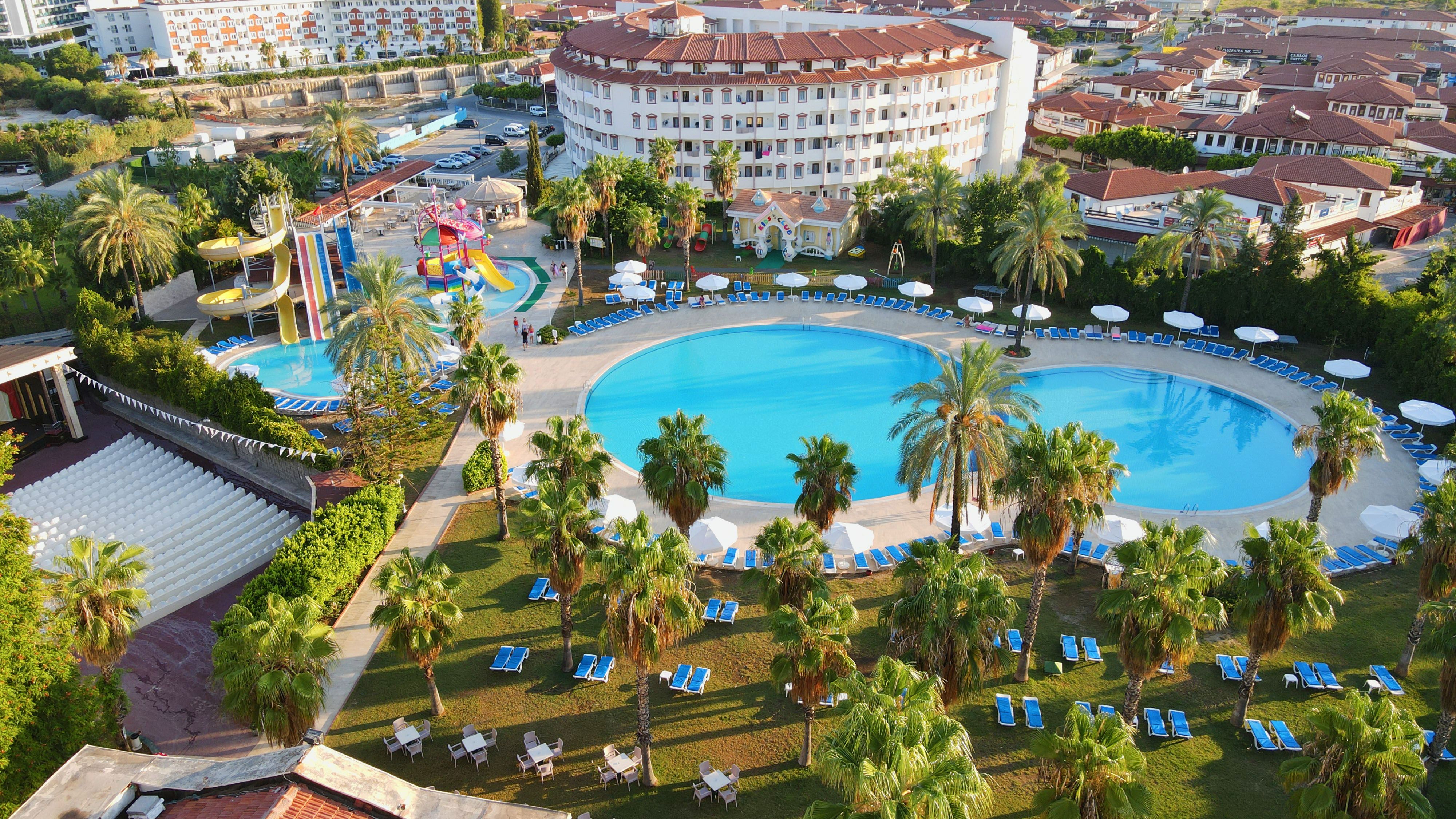 Piscina deschisă