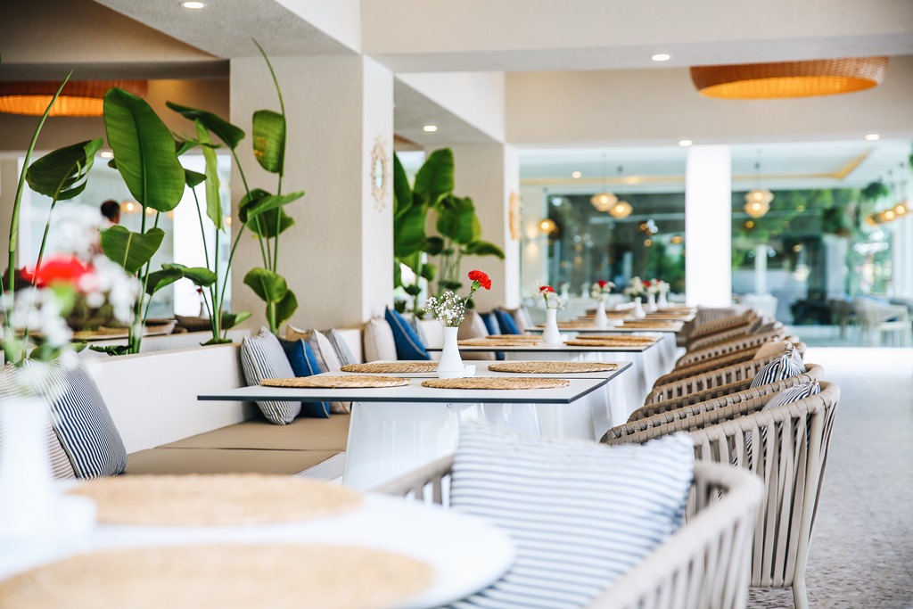 LANATA MODERN RESTAURANT