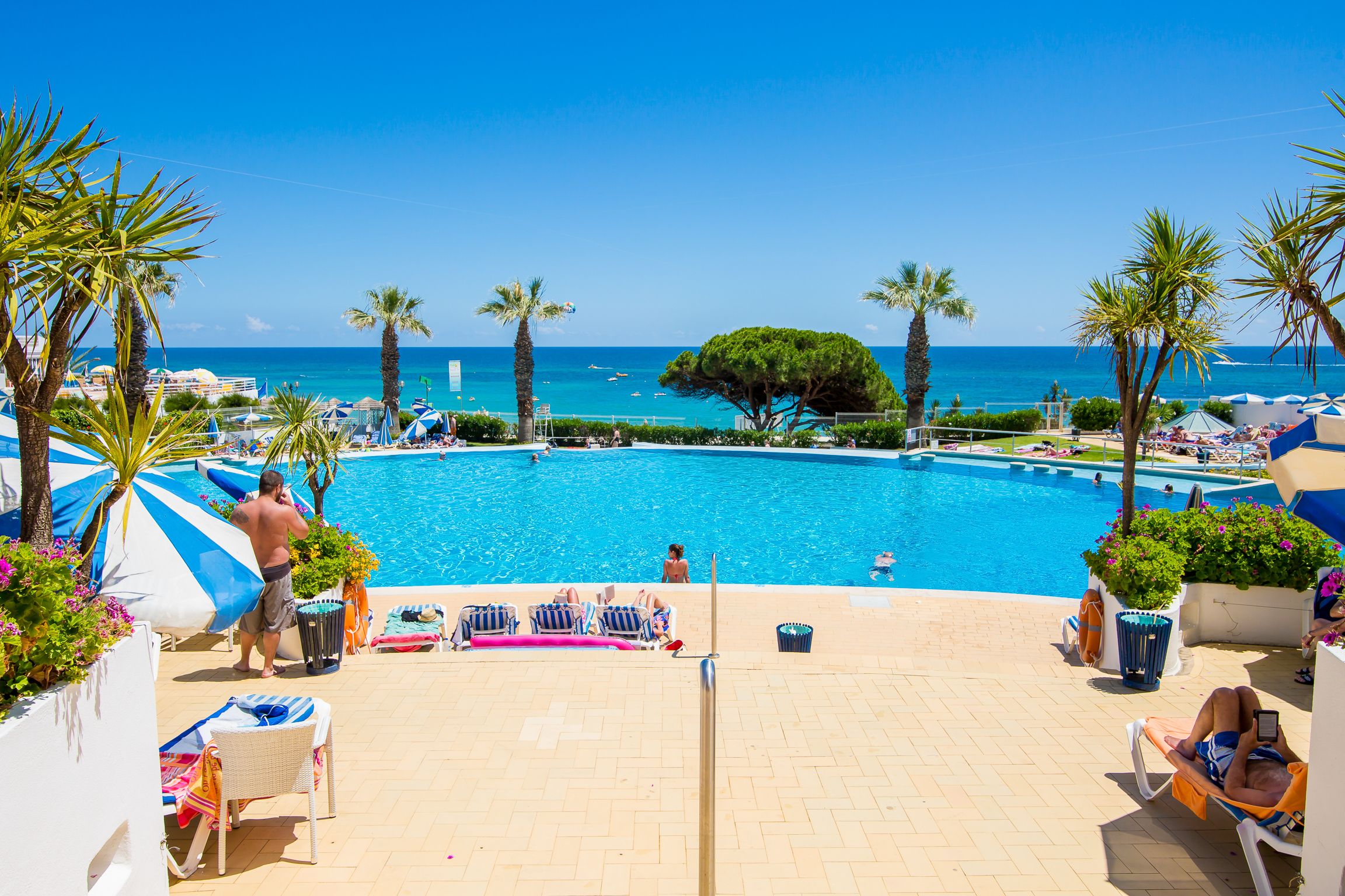 Piscina deschisă
