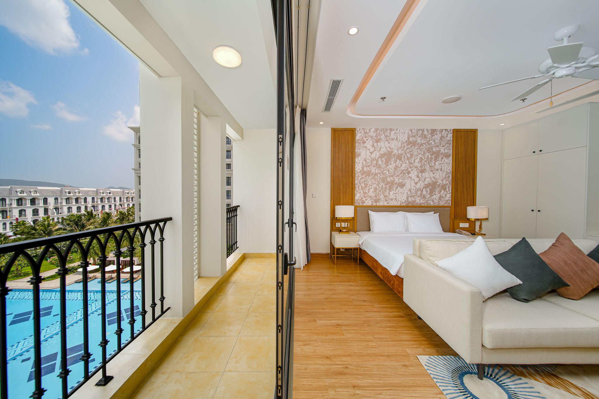 STUDIO SUITE