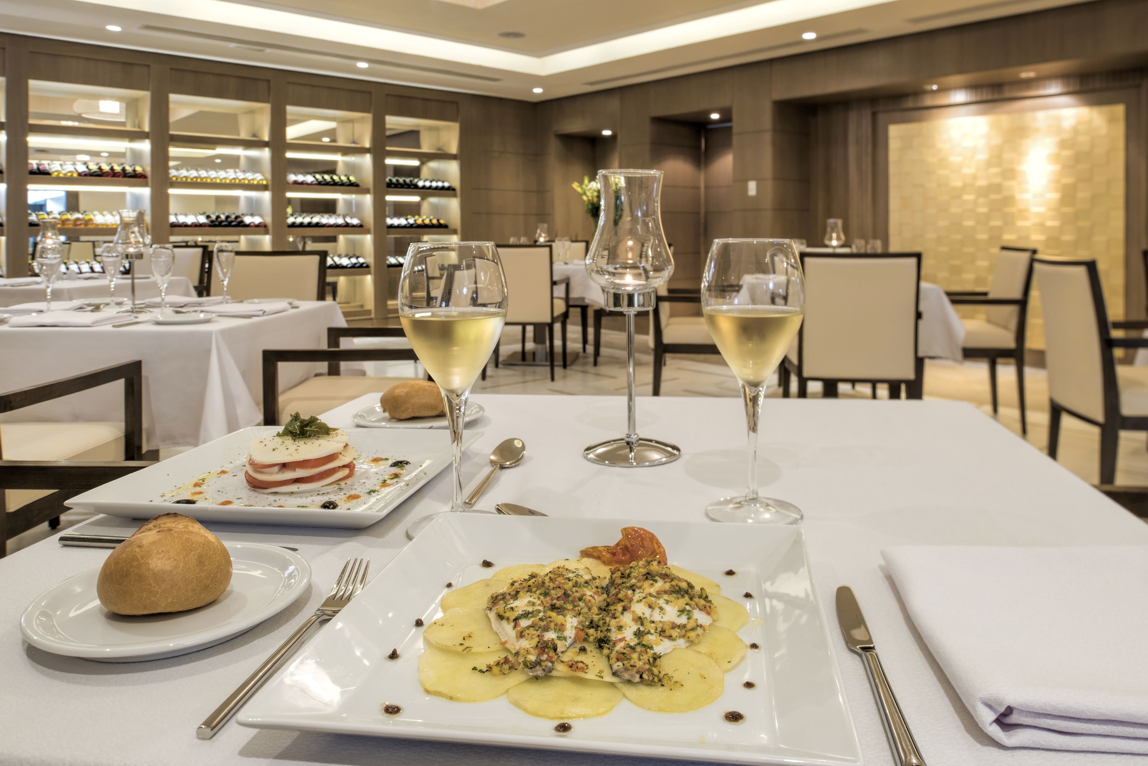 ITALIEN AND TUNISIEN TEMATIC RESTAURANT
