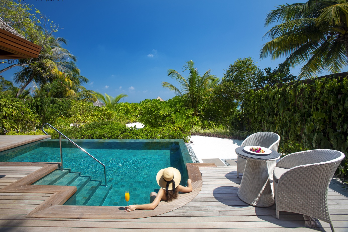 BAROS SUITE WITH PRIVATE POOL