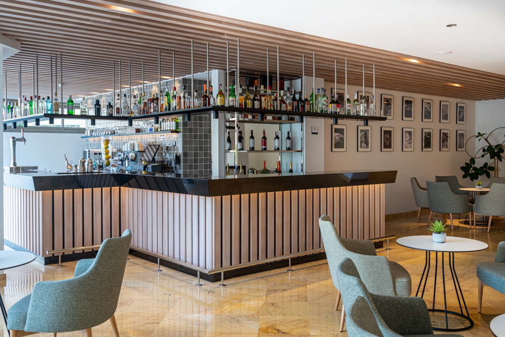 Bar Salón	 	 	 	
