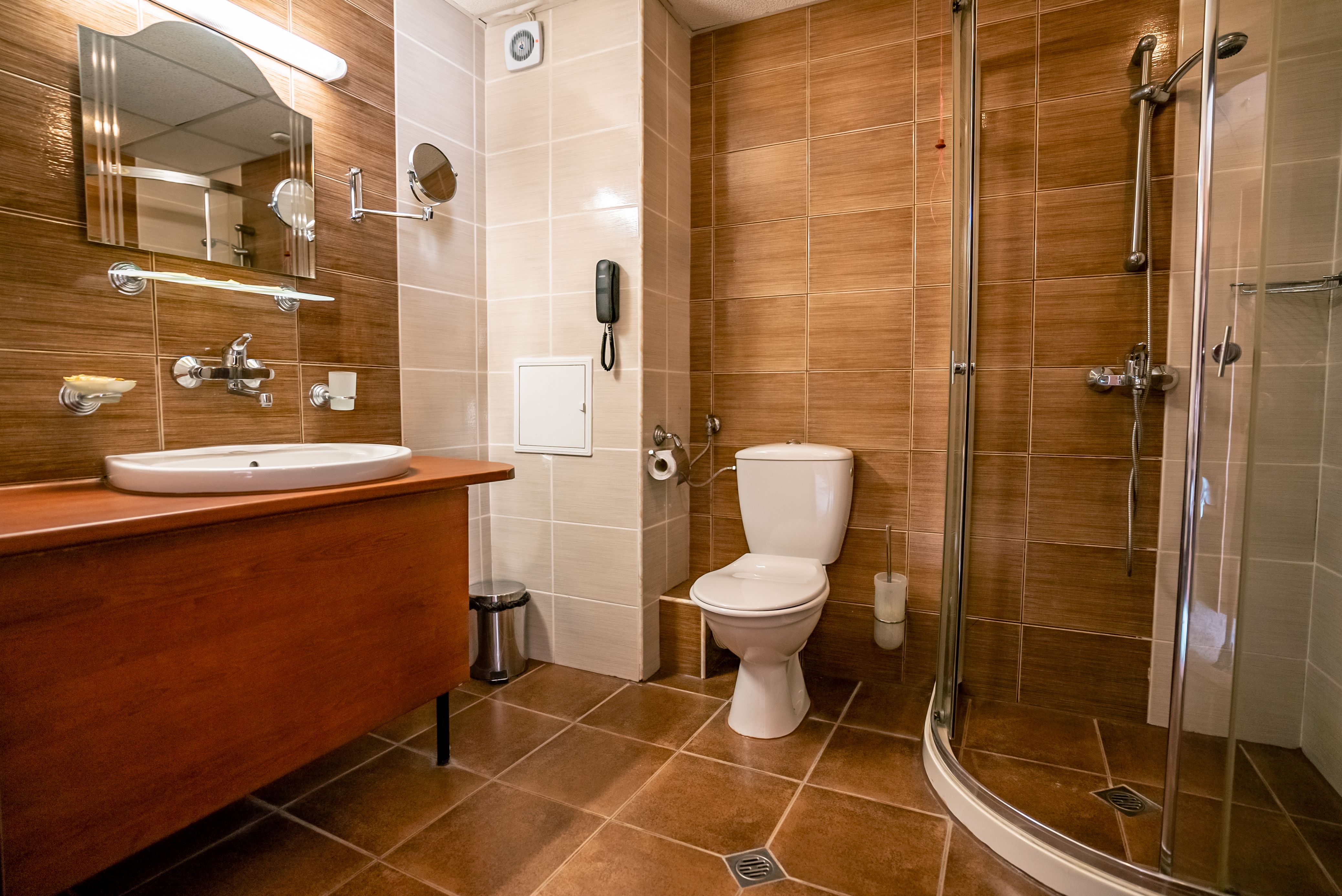 DOUBLE STANDARD ROOM