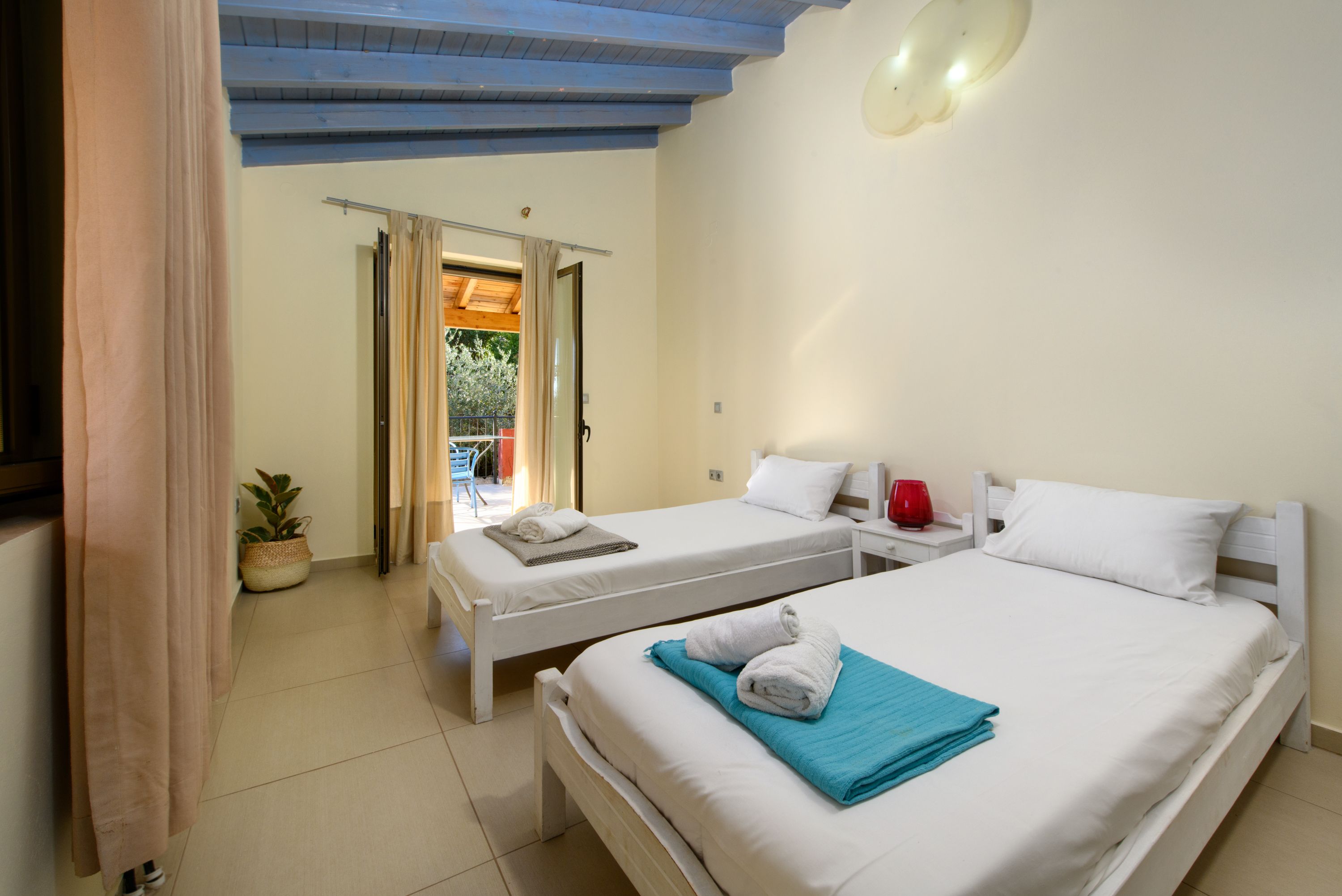 Infinity Seaview Apartment