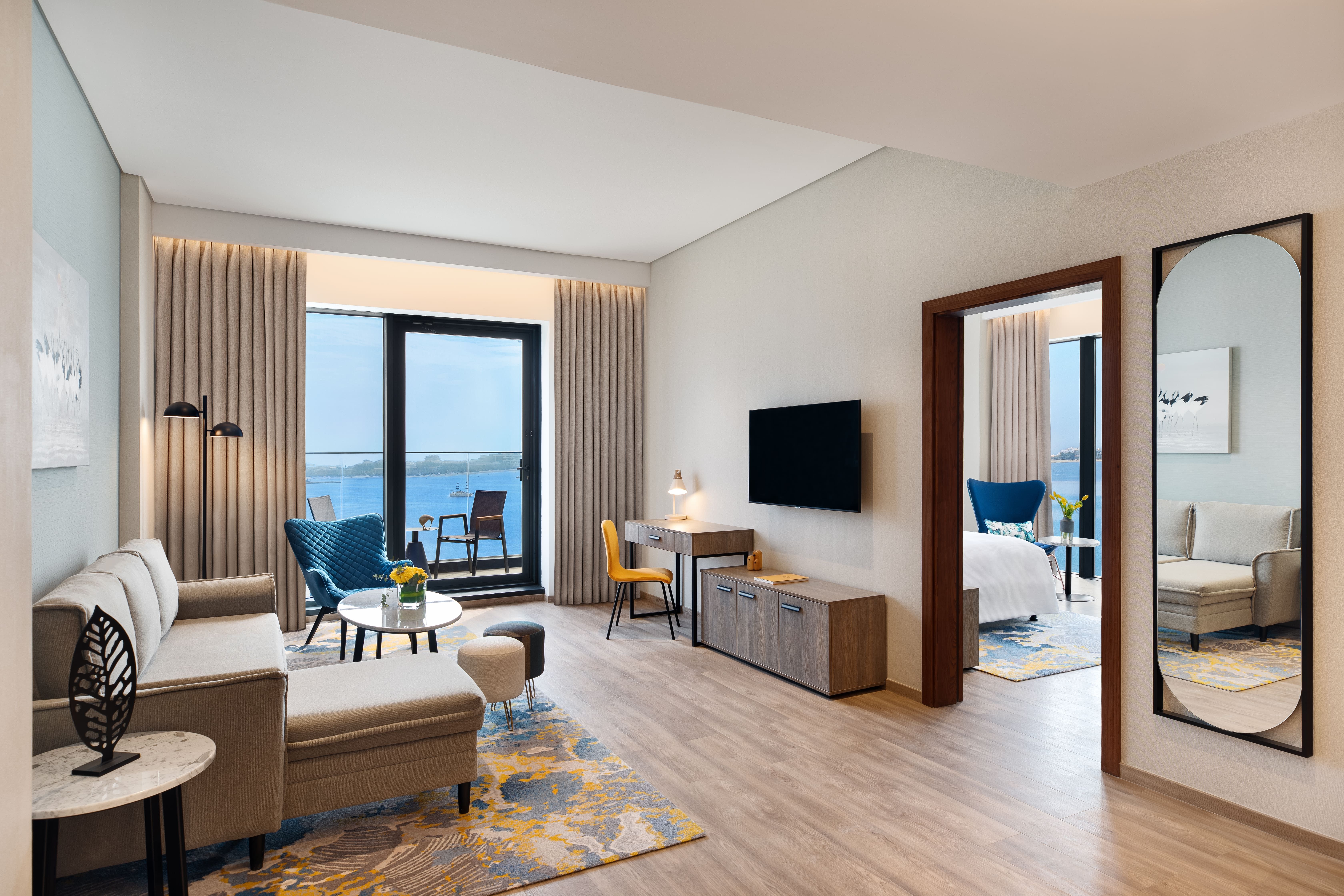 Panoramic Beachfront View Suite with Sofa Bed and Balcony 
