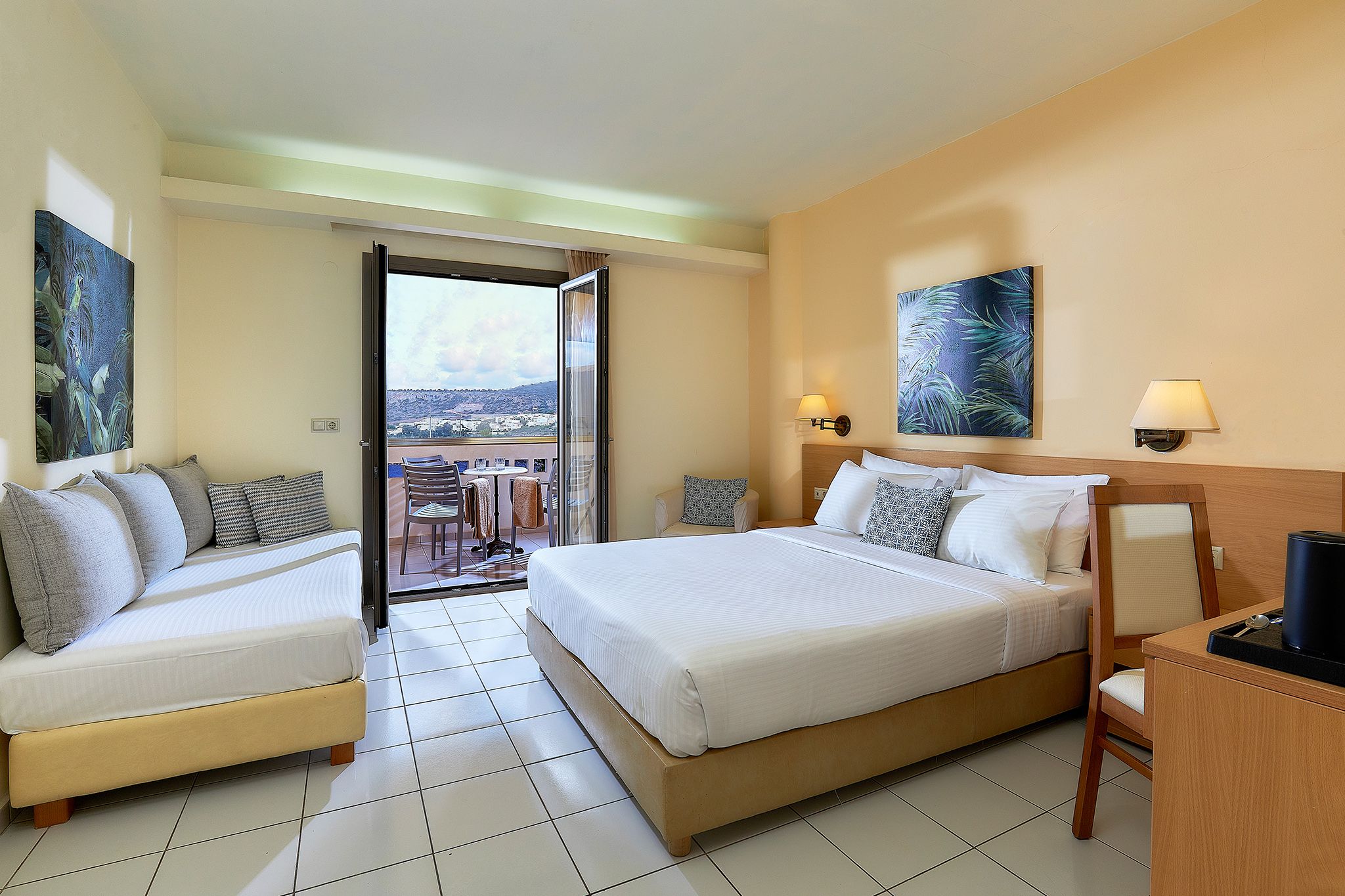 DOUBLE PLUS ROOM